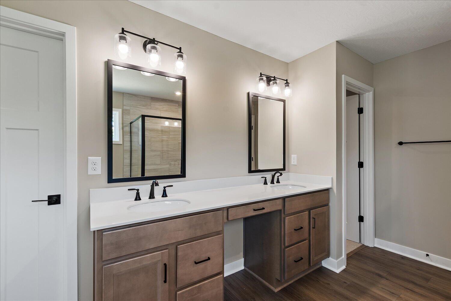 20-Primary Bathroom