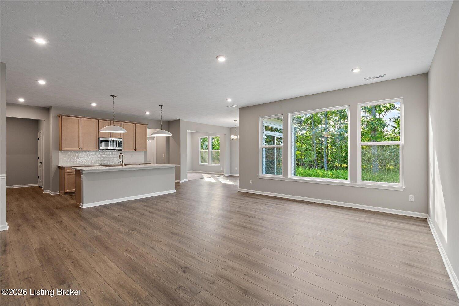 10-Living Room