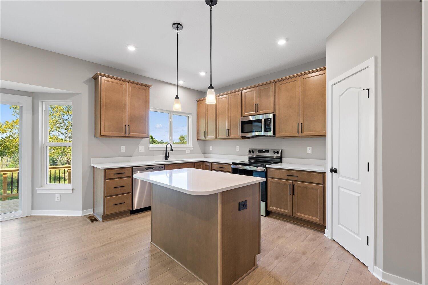 02-Kitchen
