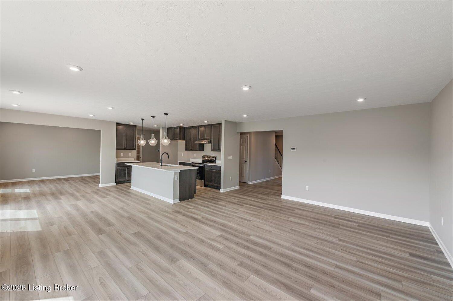 06-Living Room