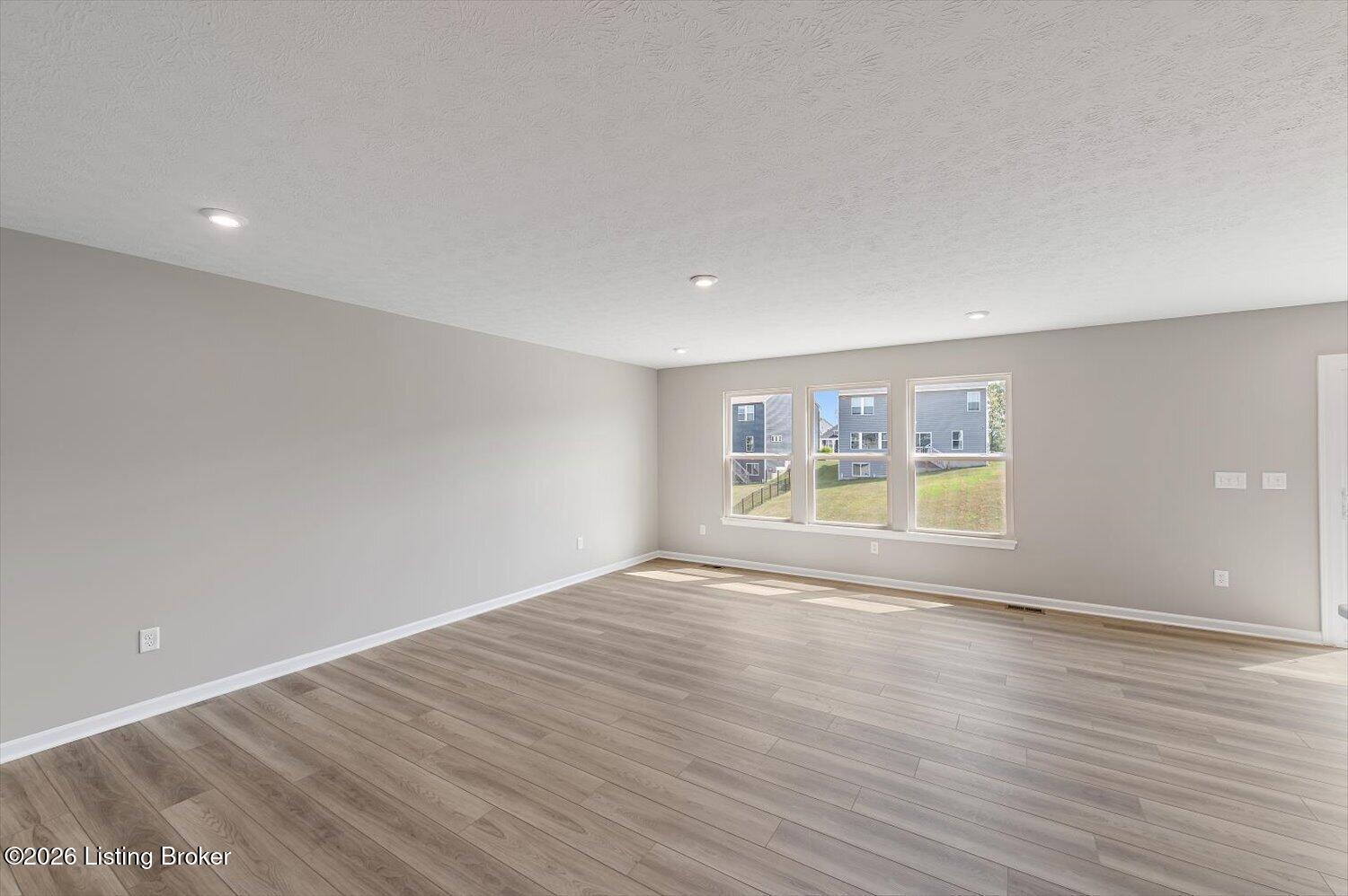 04-Living Room