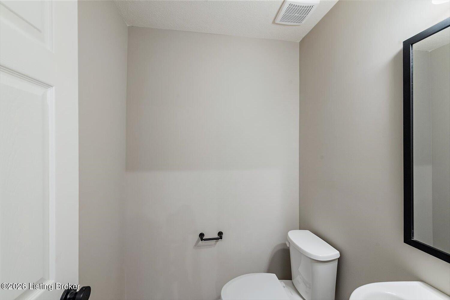 03-Powder Room