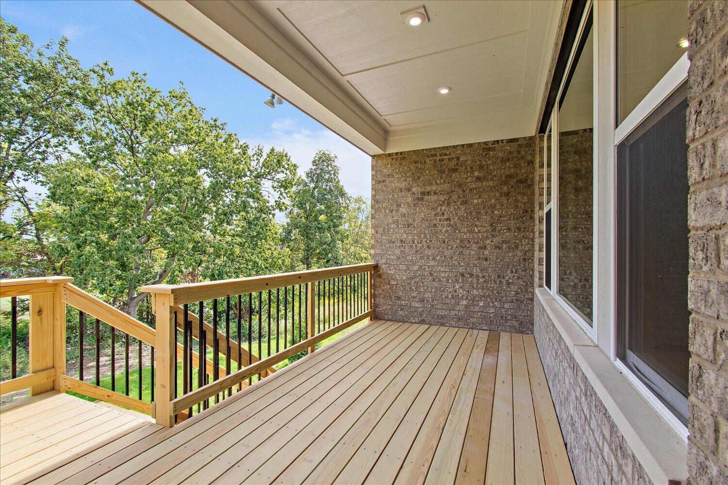 32-Deck