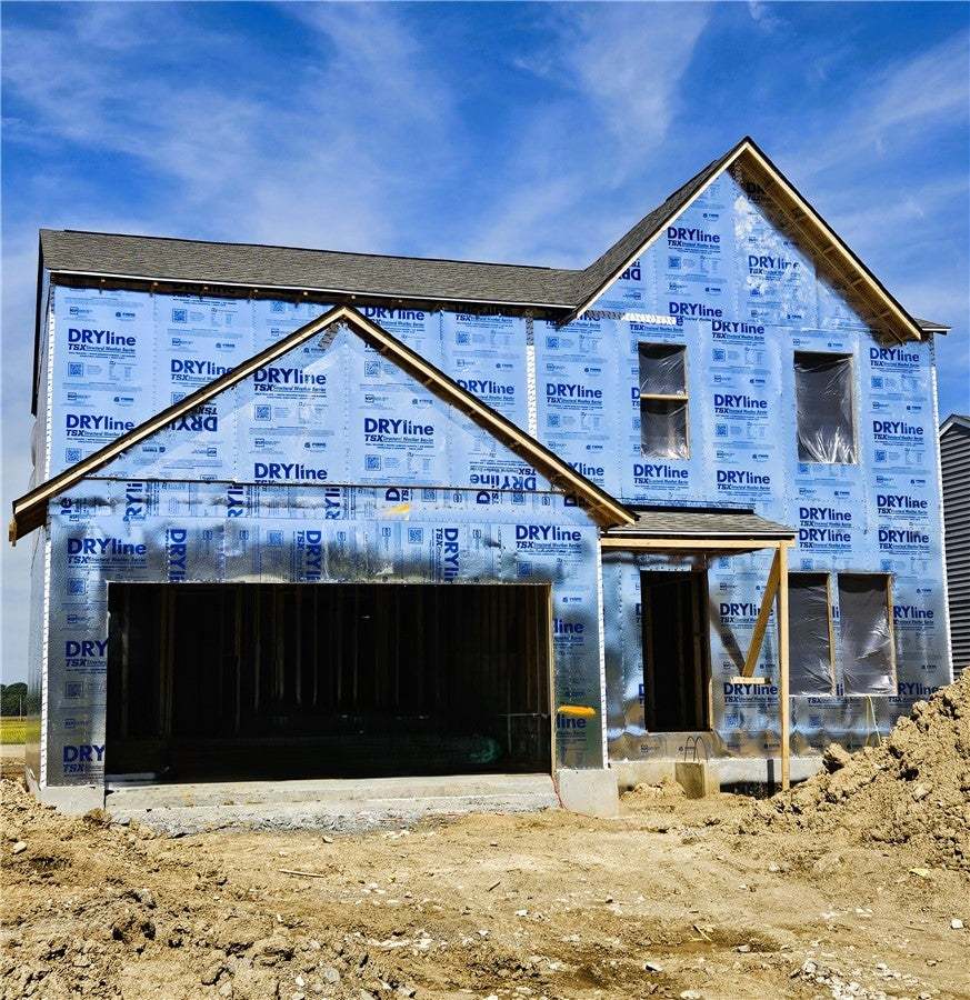 Multi-level new construction features prominent ga