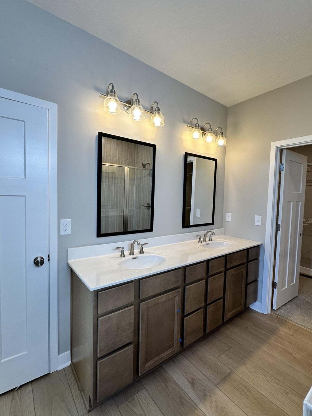 Owners Bath Sinks - TU 270