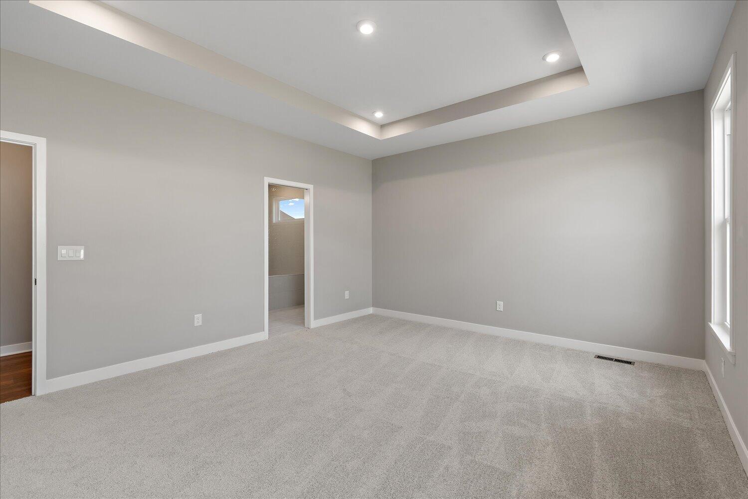 14-Primary Bedroom
