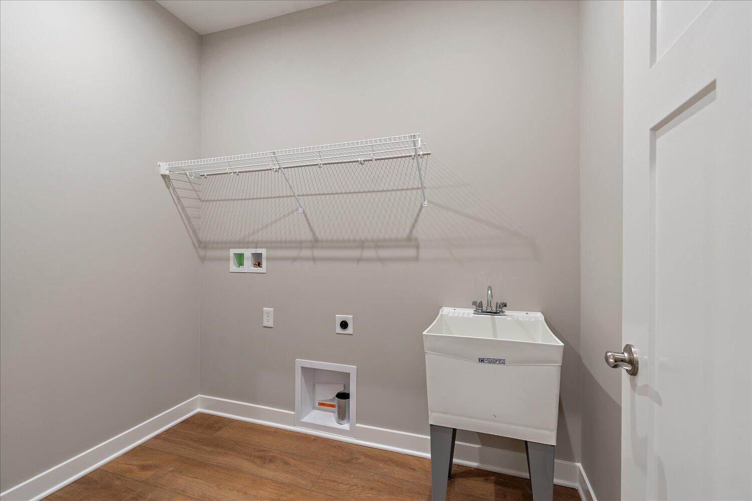 25-Laundry Room