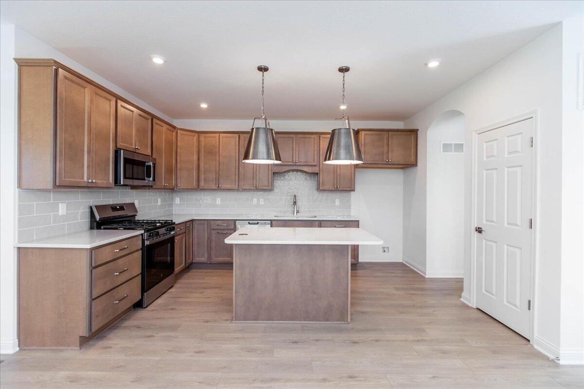 06-Kitchen