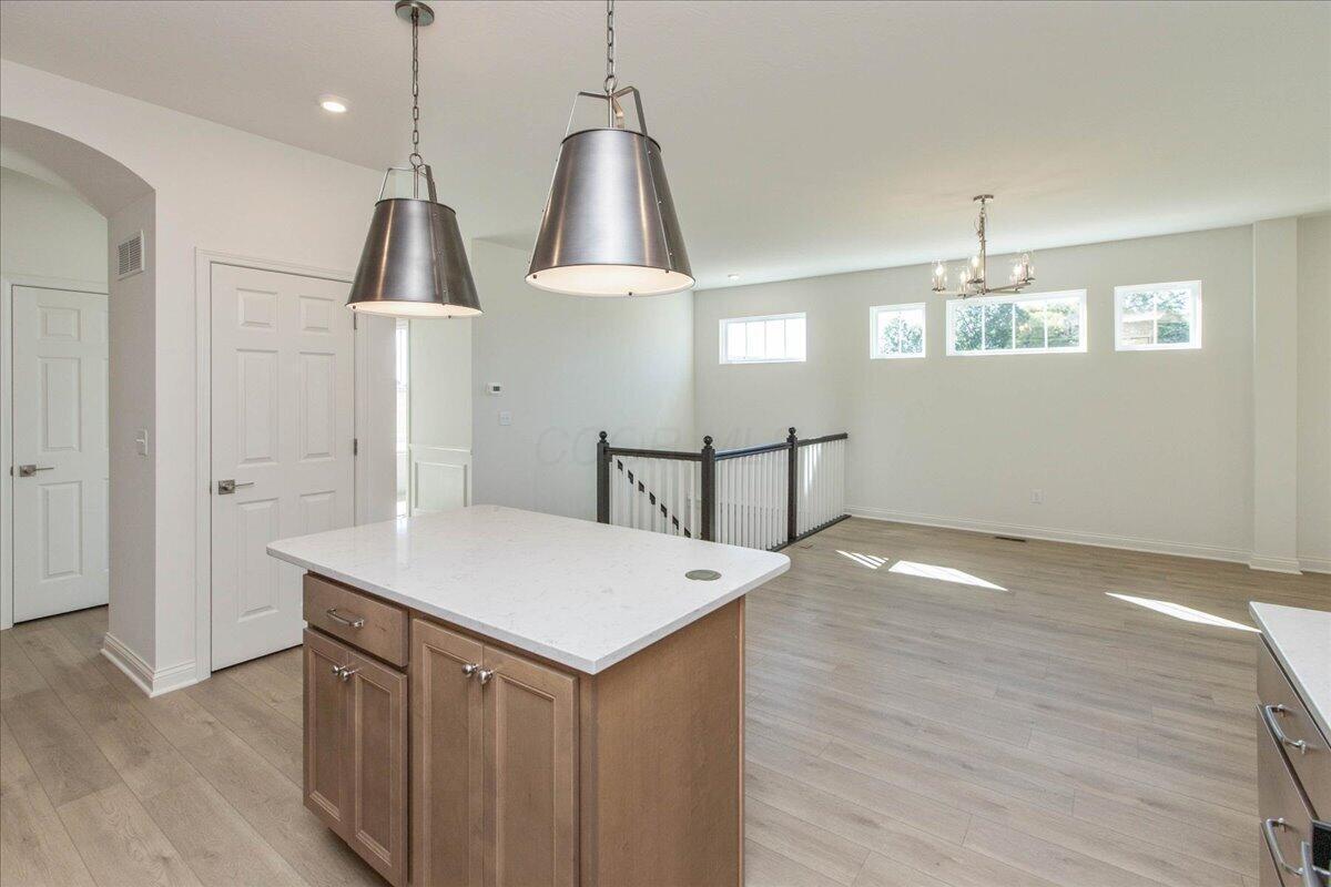 09-Kitchen and Dining