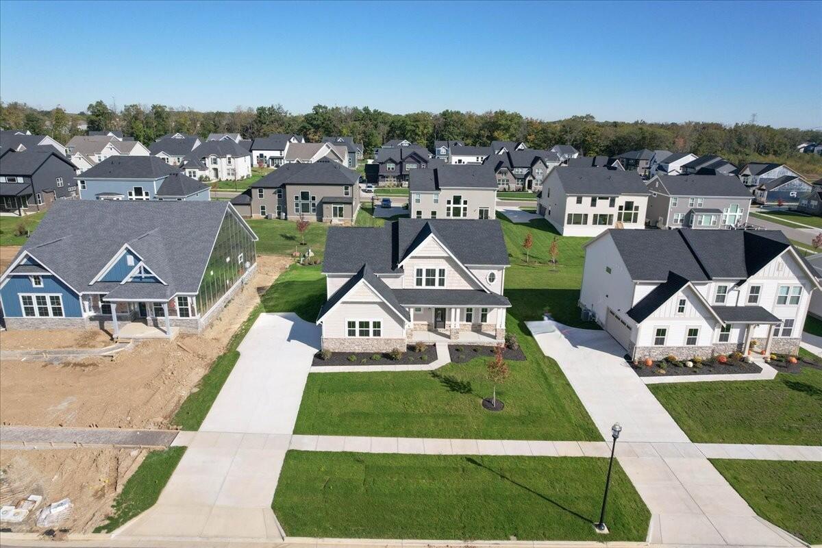 04-Aerial Front Elevated