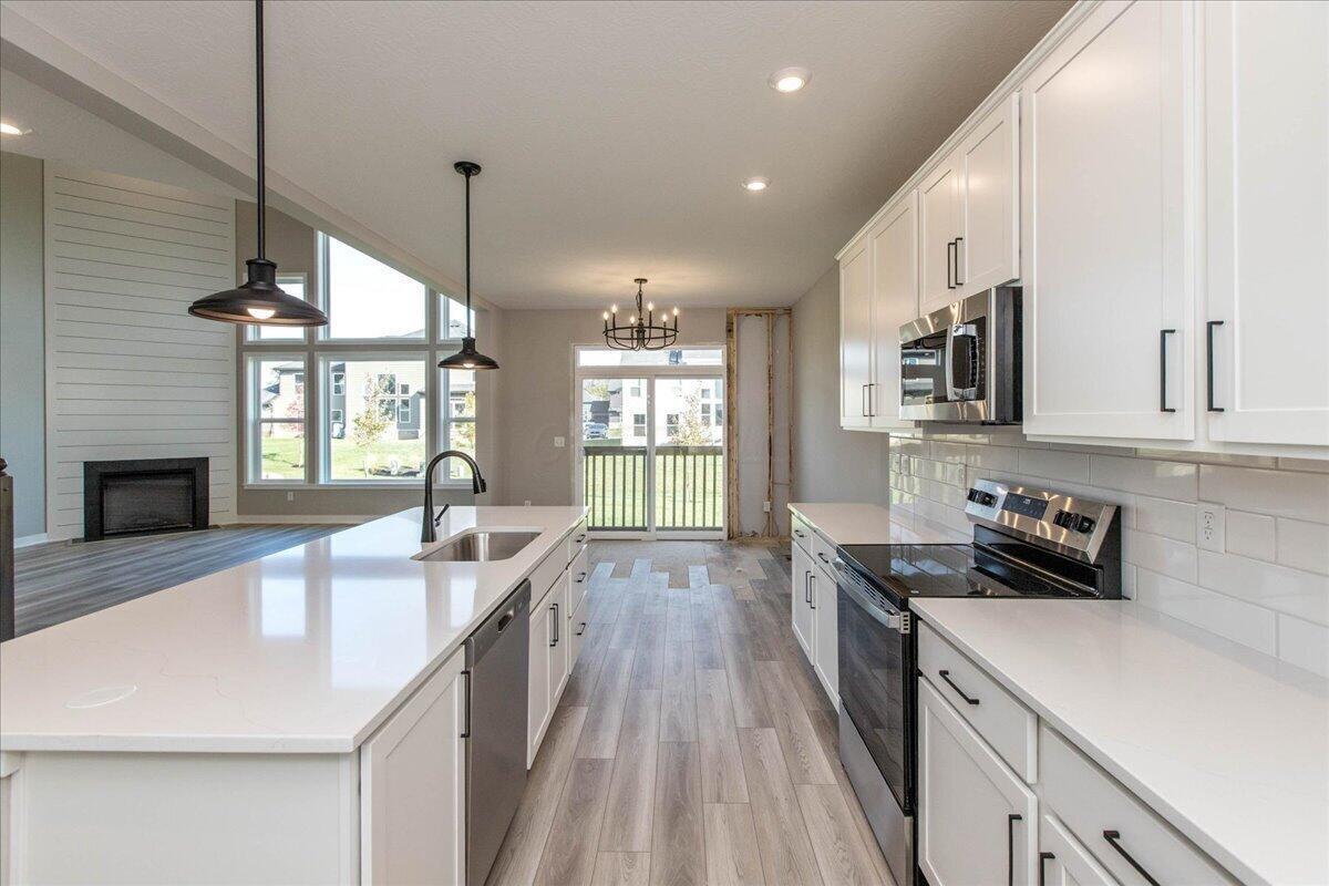 09-Kitchen
