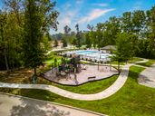 River Crest por Fischer Homes en Louisville Kentucky