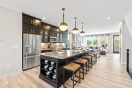 Wildhorse Village por Fischer Homes en St. Louis Missouri