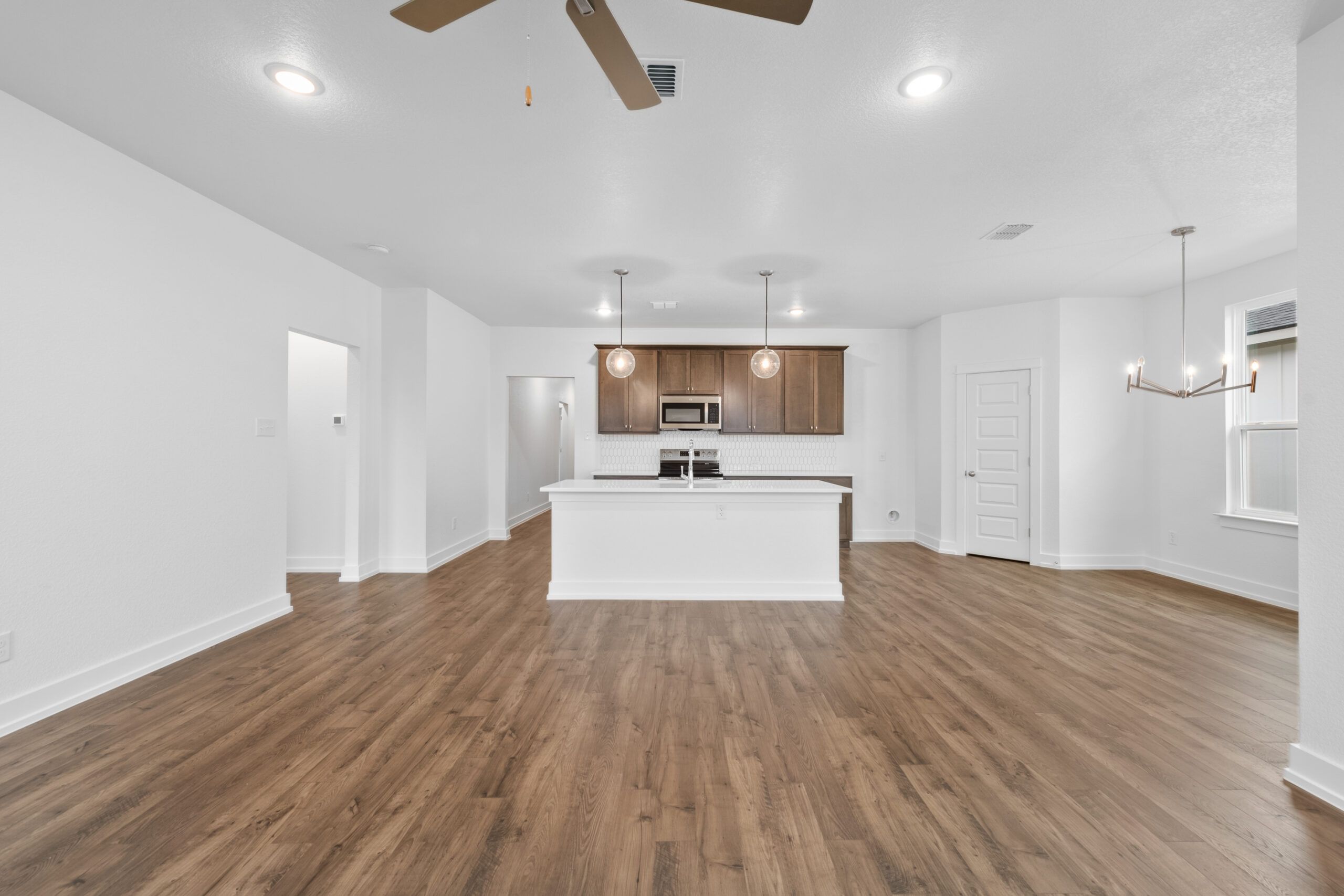 1201 Peppermint Drive (Medina)