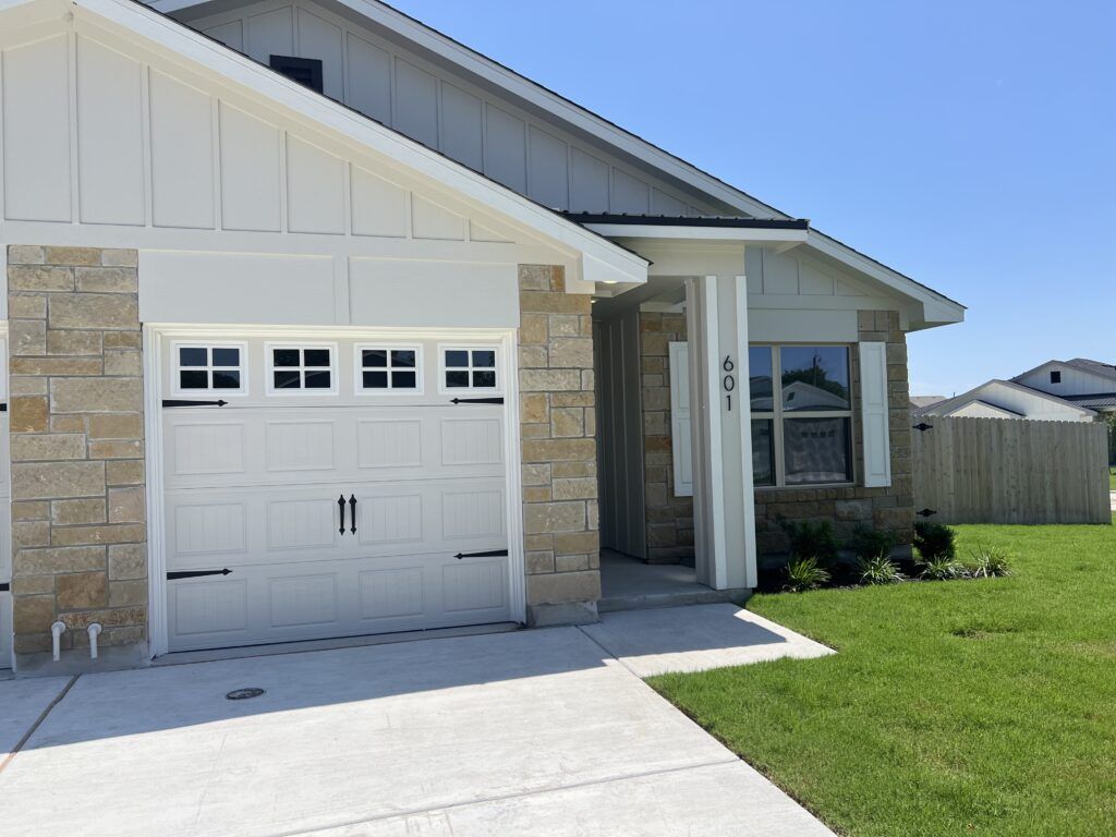 College Park Townhomes in Troy, TX New Homes by Flintrock Builder