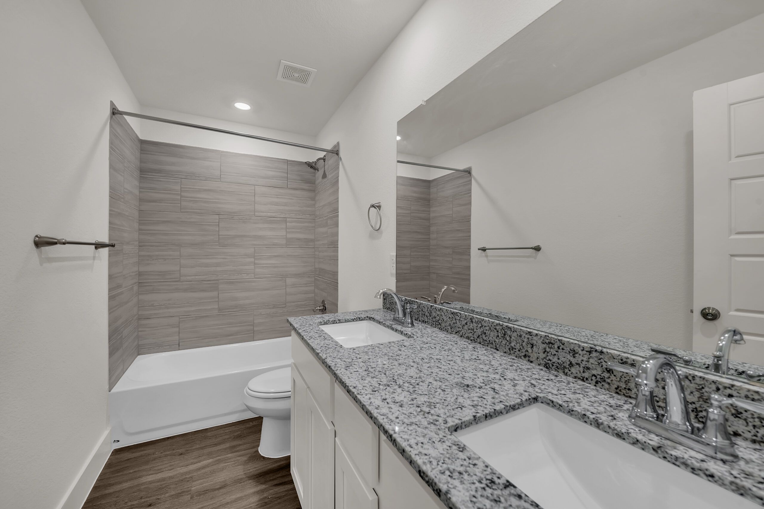 183 Grand Canyon Drive (Medina)