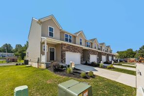 202 Lucille Way (Addison)