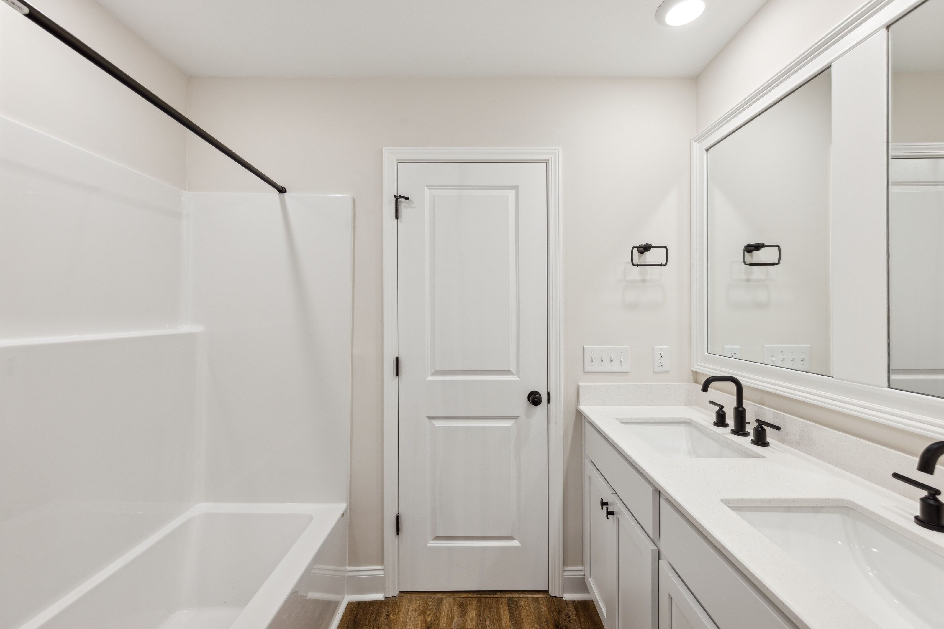 The Duchess Primary Bath