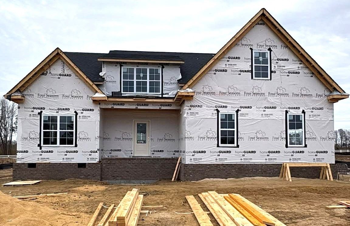 7637 Sweetwater Drive (The Chowan Floor Plan)