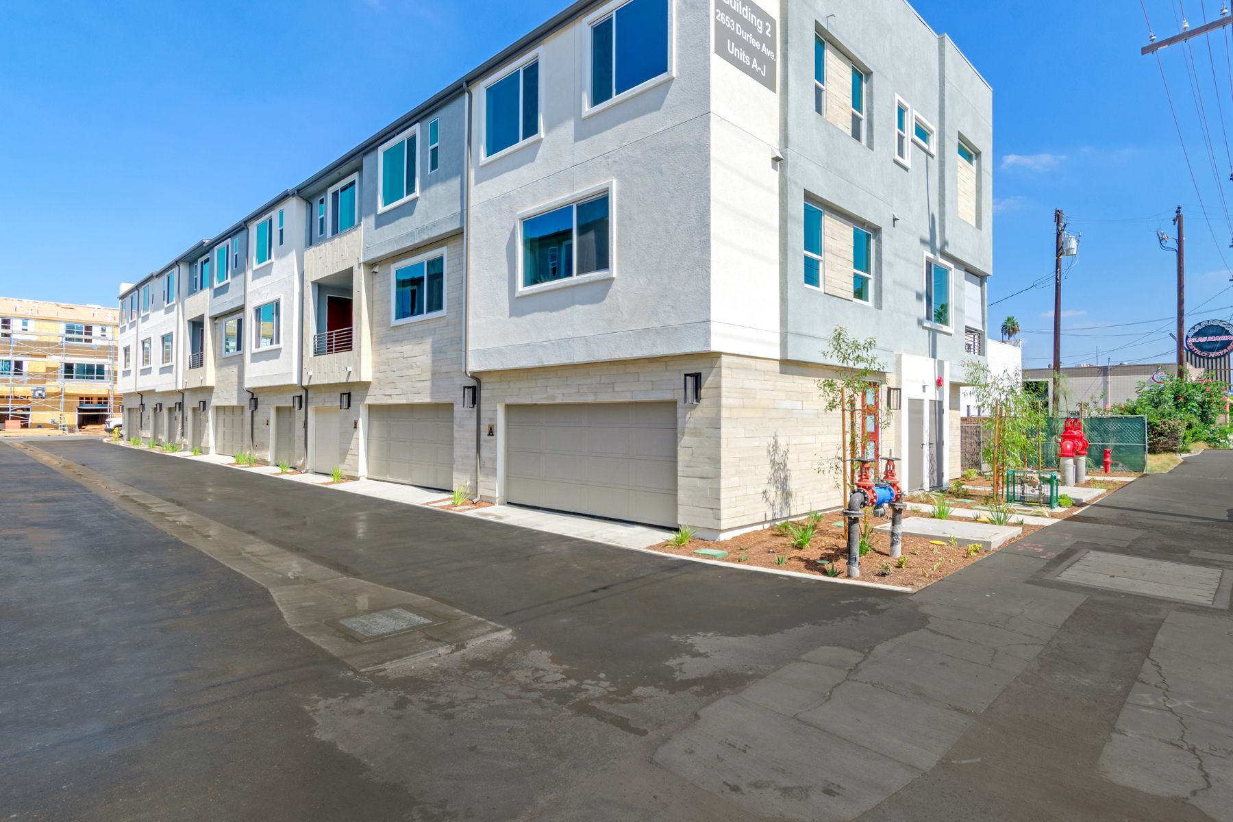 casa en Poinsettia Place por G3 Urban