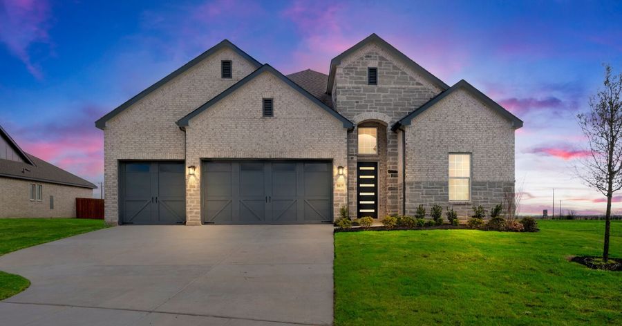 9817 Saddle Drive. Forney, TX 75126