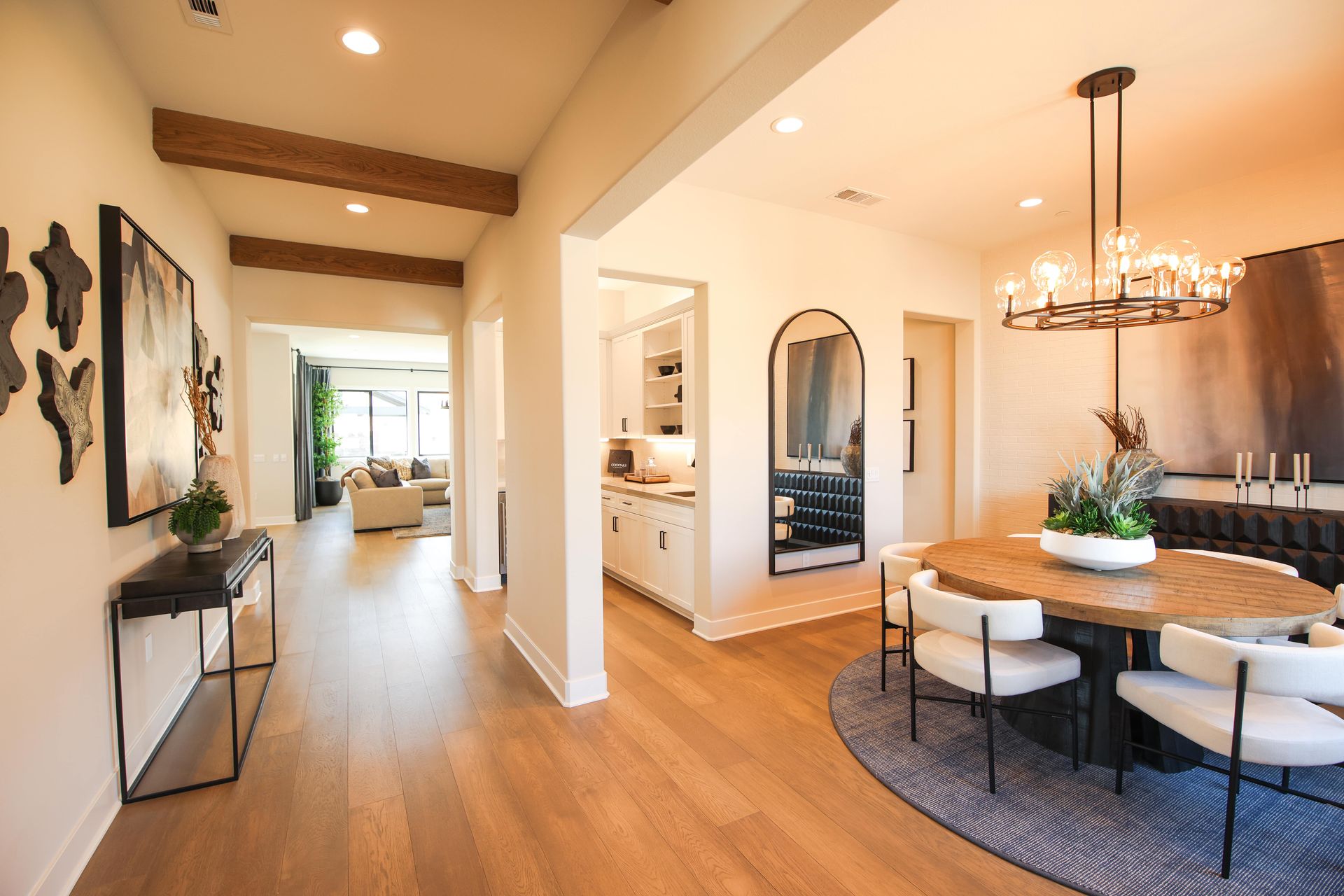 Dining Room/Entry