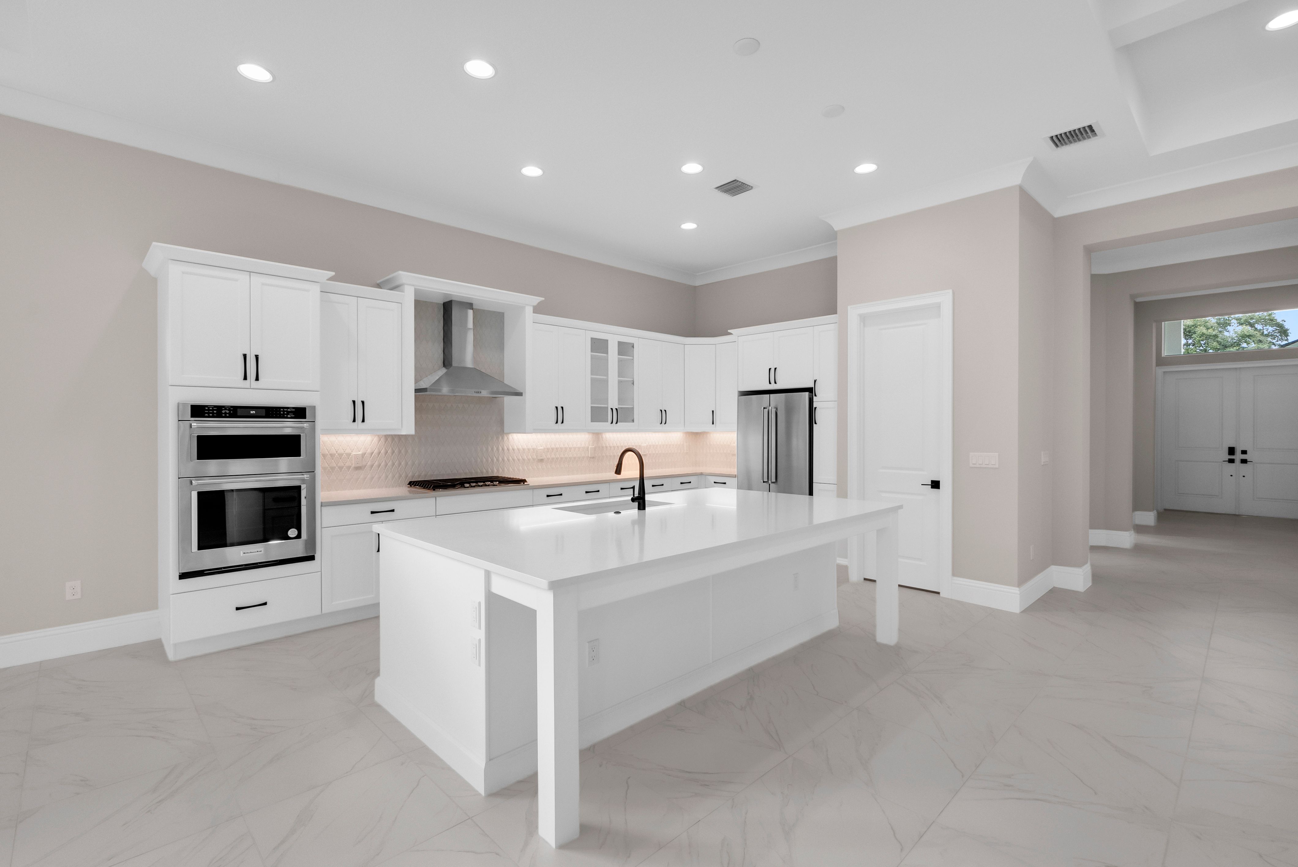 Kitchen | 4237 Lucaya Pointe Way