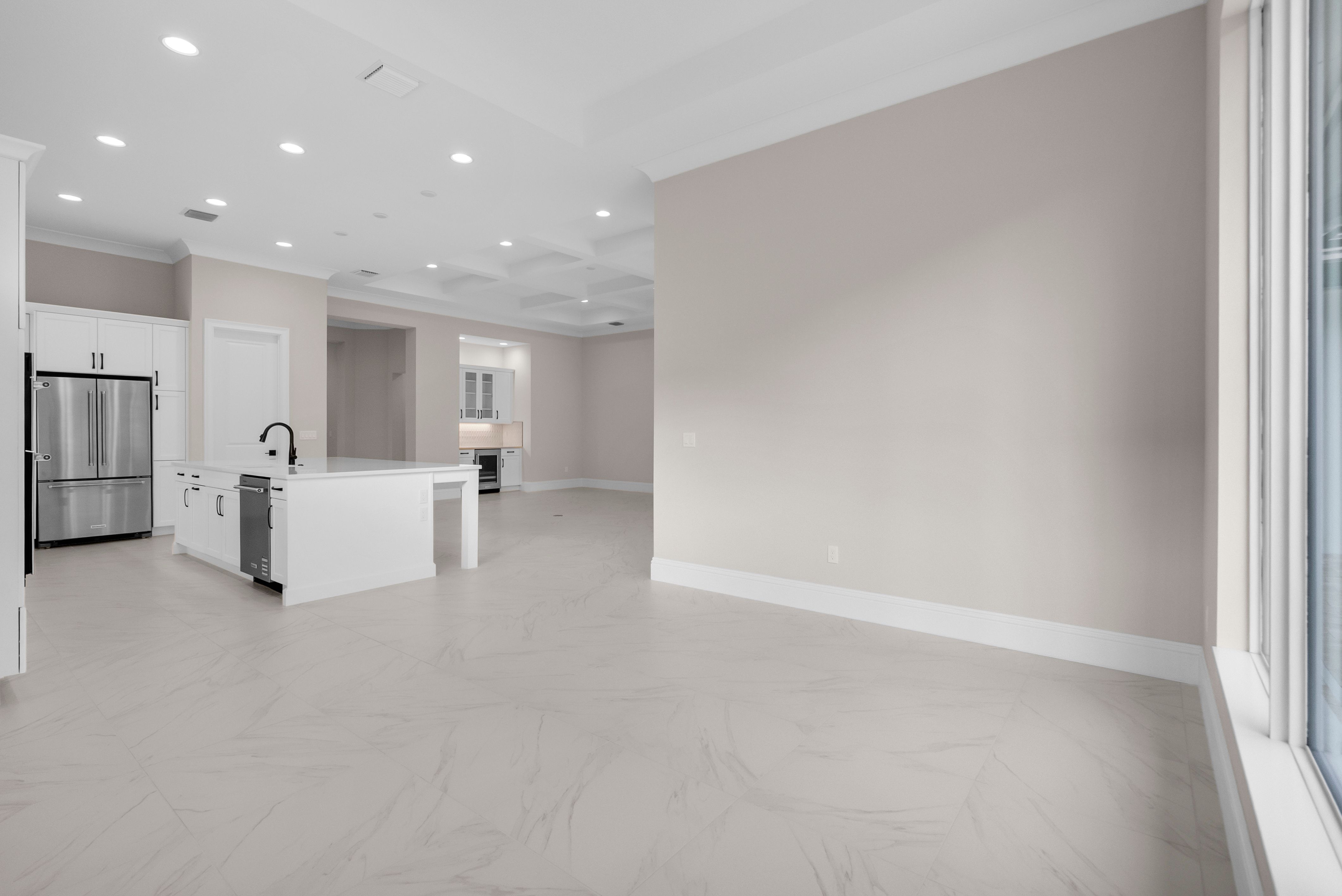 Dining | 4237 Lucaya Pointe Way