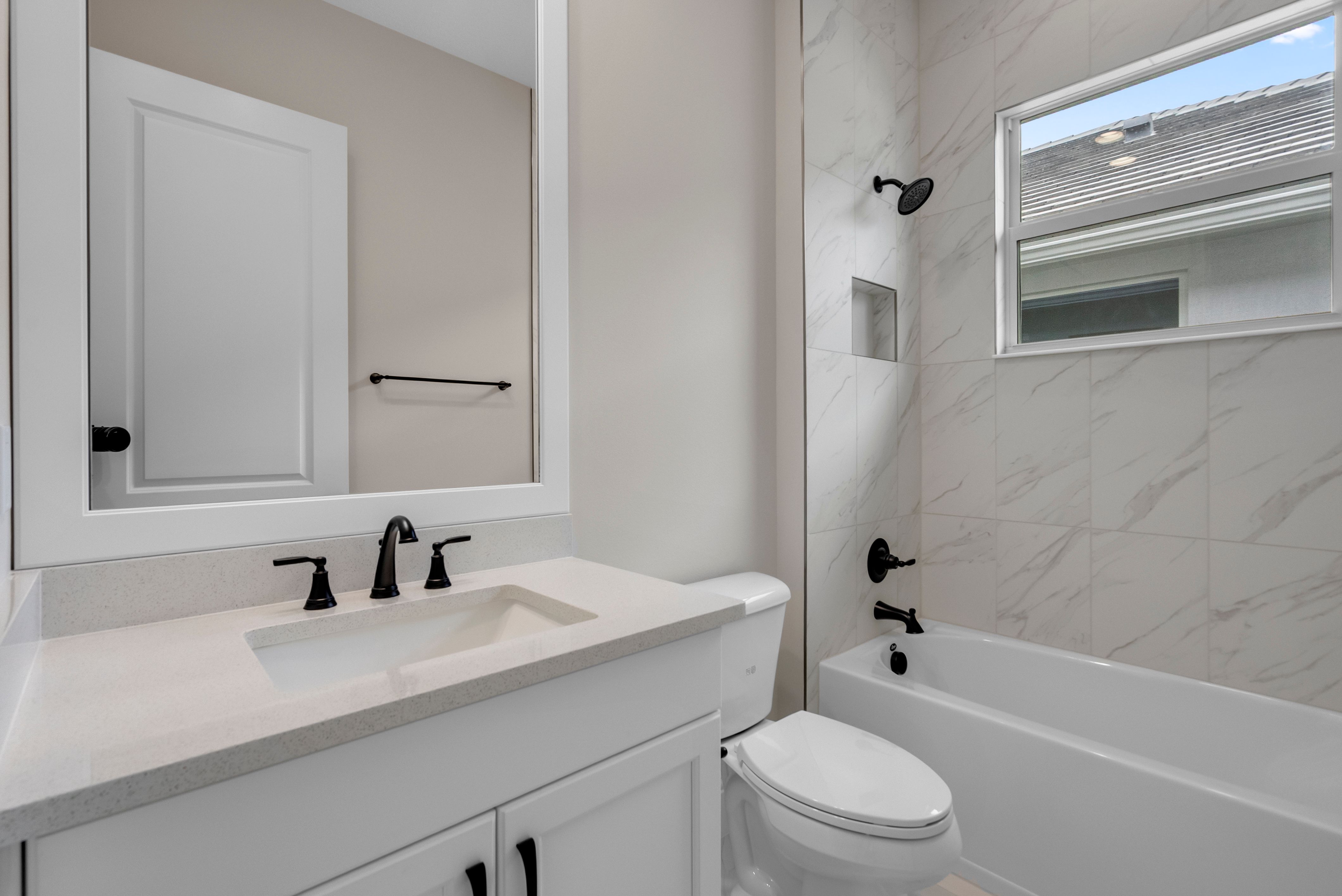 Bath 3 | 4237 Lucaya Pointe Way