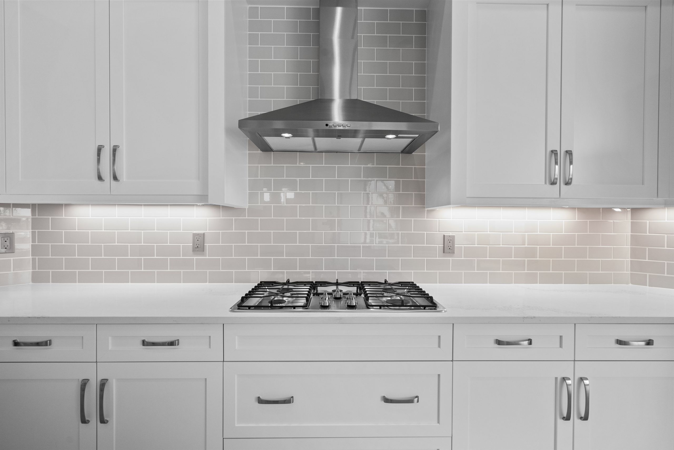 Kitchen Cook wall I Sage Grande Inventory shown for reference