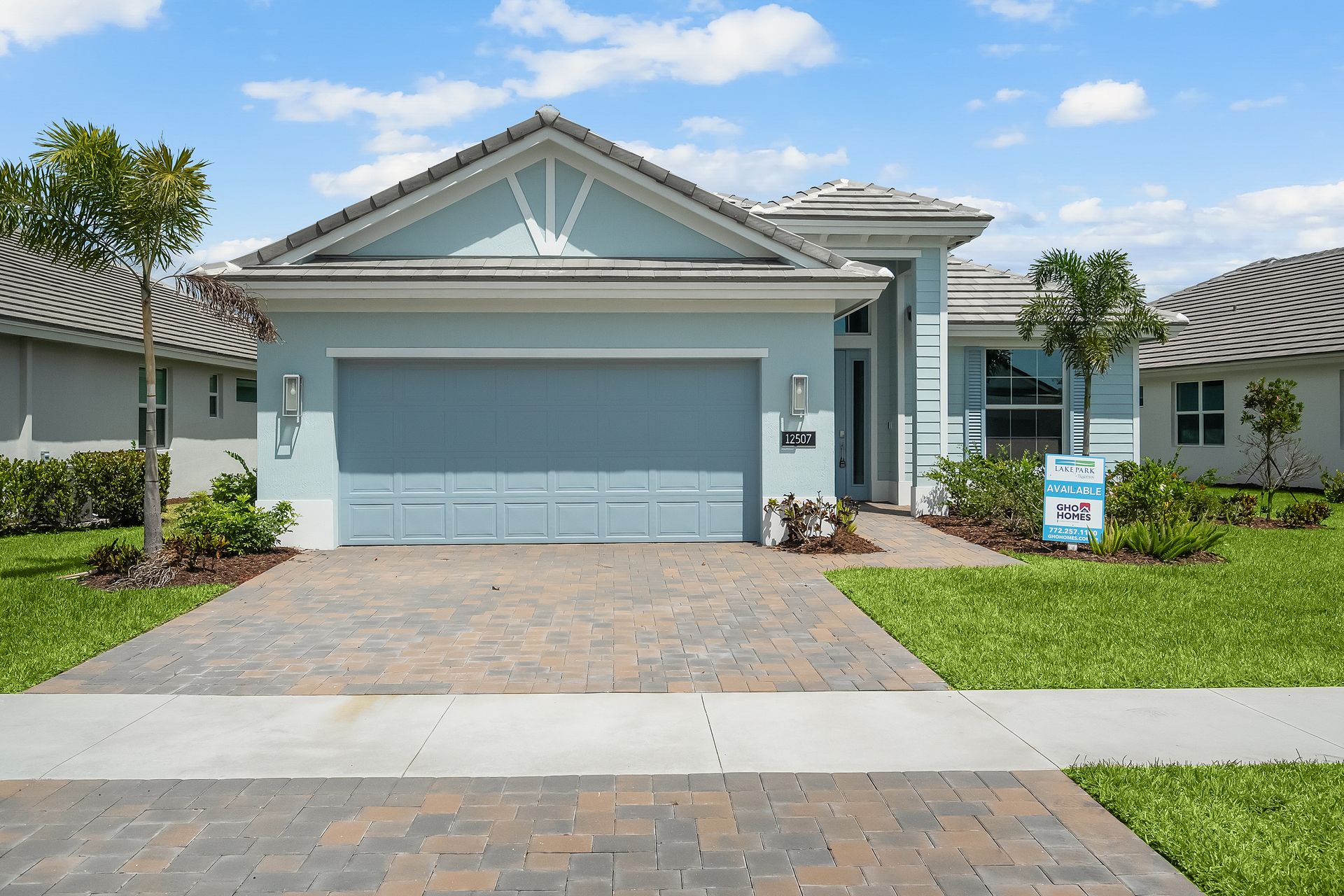 Front Elevation | 12507 SW Sunrise Lake Terrace