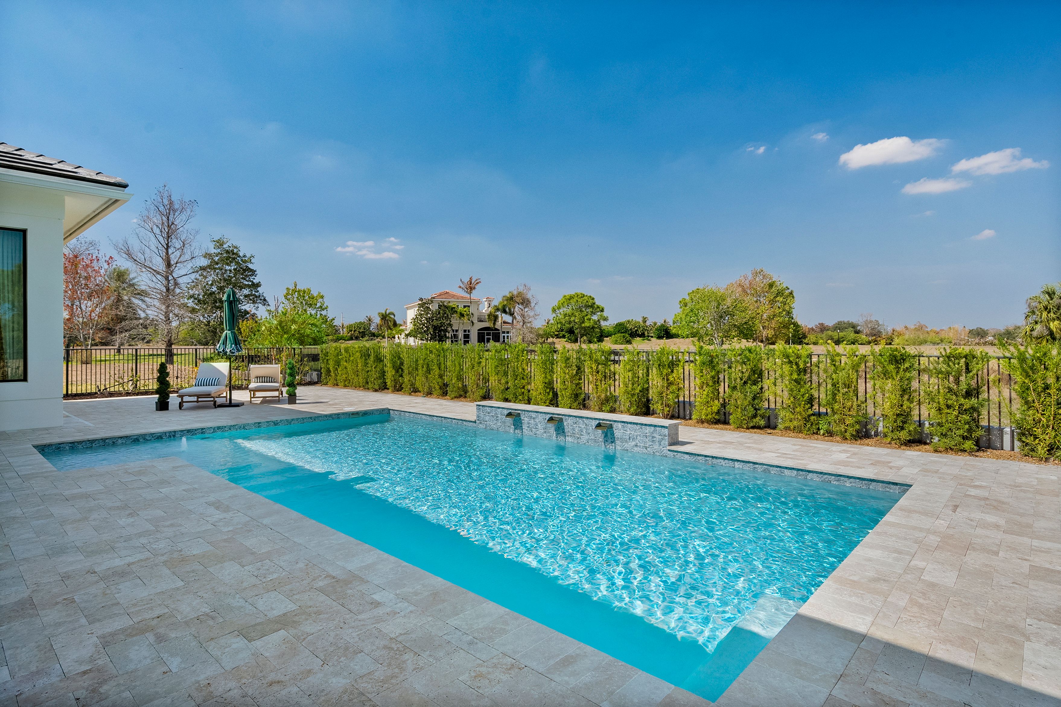Pool | 170 SE Rio Angelica