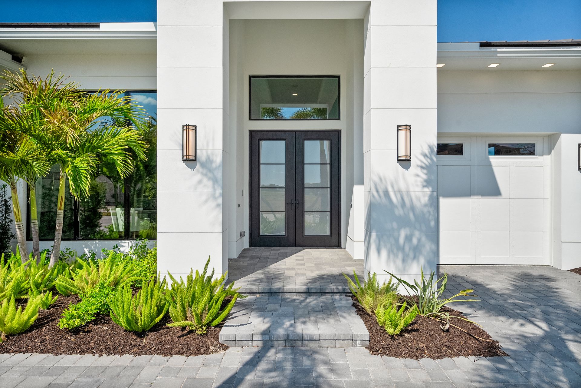Front Elevation Detail | 170 SE Rio Angelica