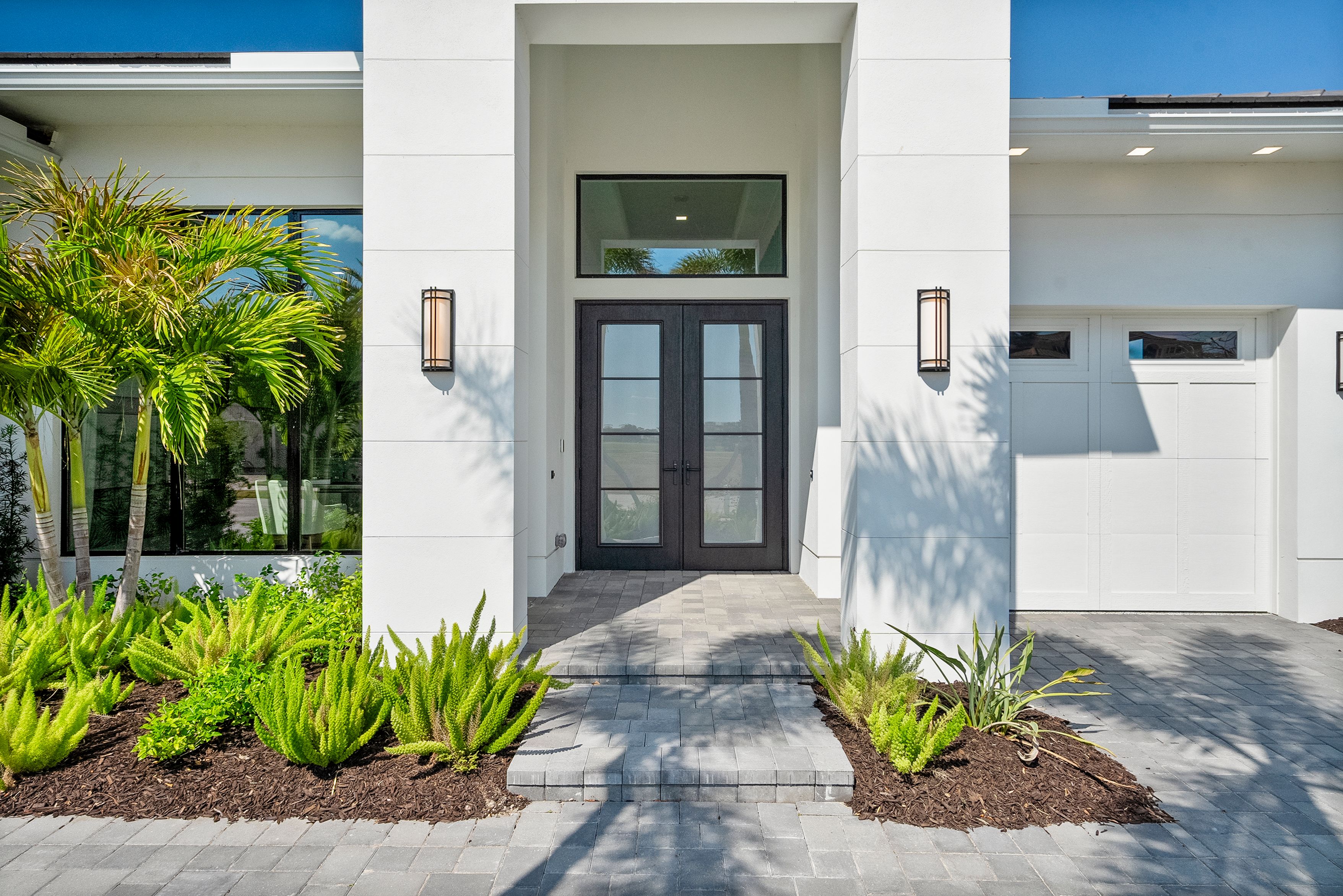 Front Elevation Detail | 170 SE Rio Angelica