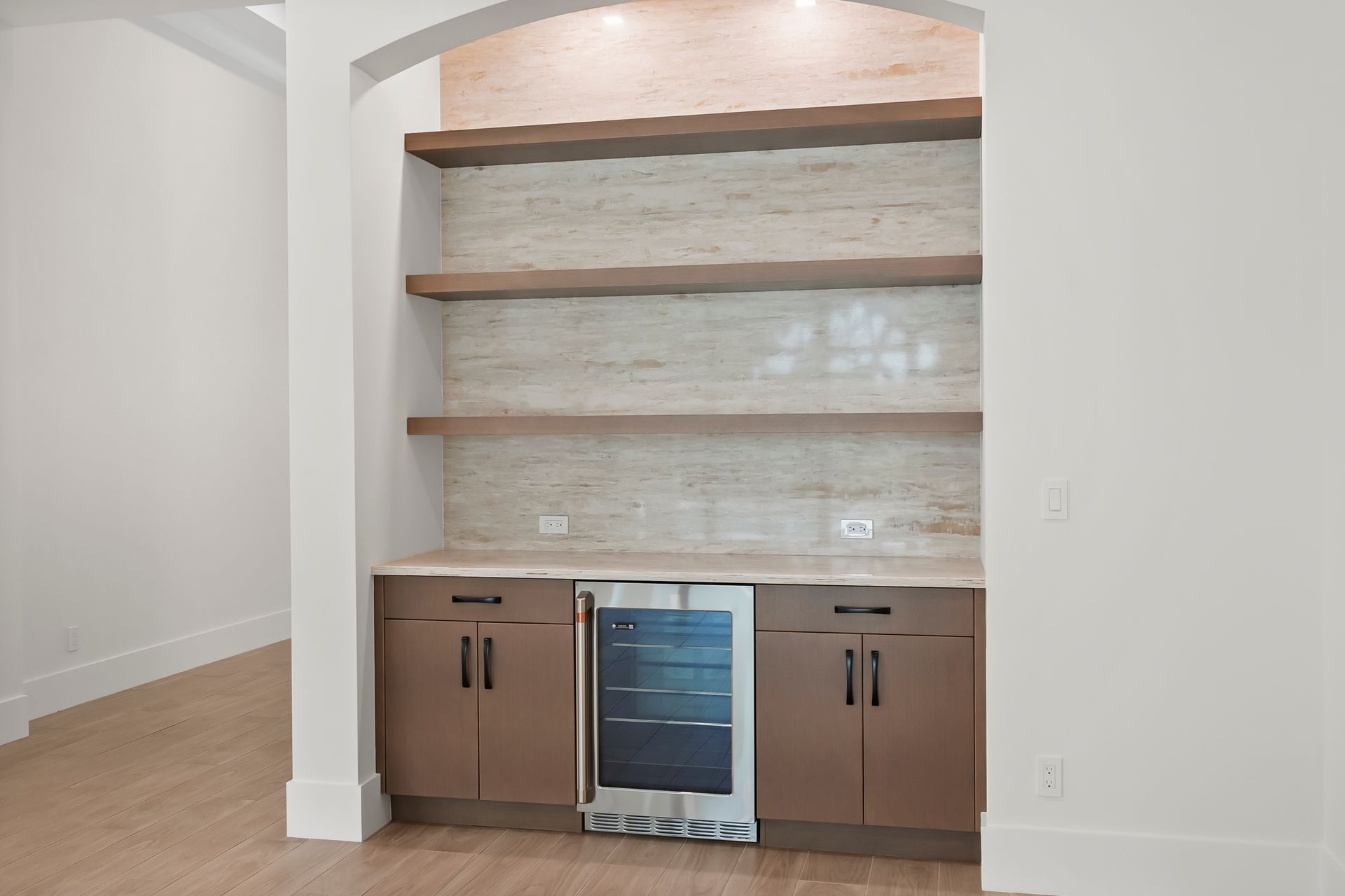 Seaglass Indigo Great Room Bar