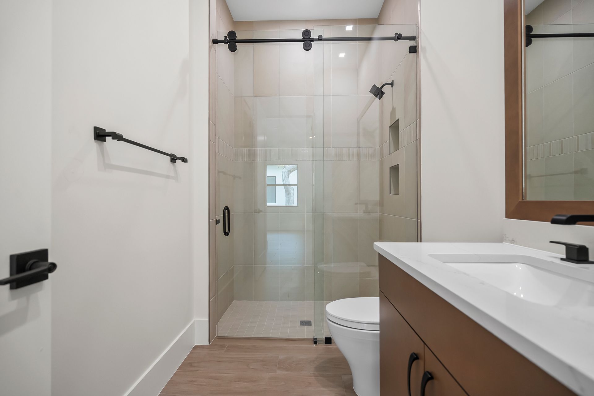 Bath 2 | 9160 Seaglass Ct