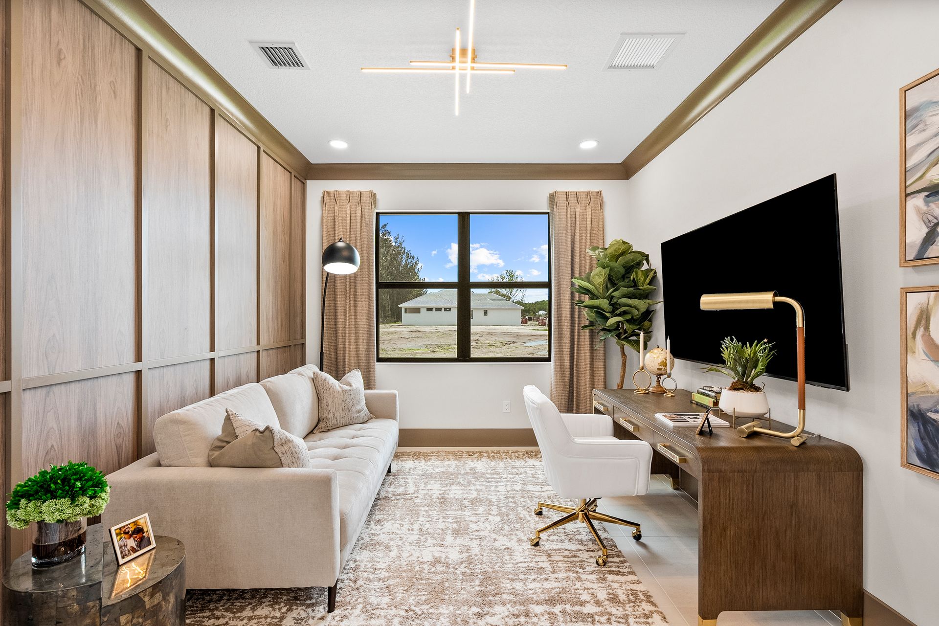 Den | Irvine Grande