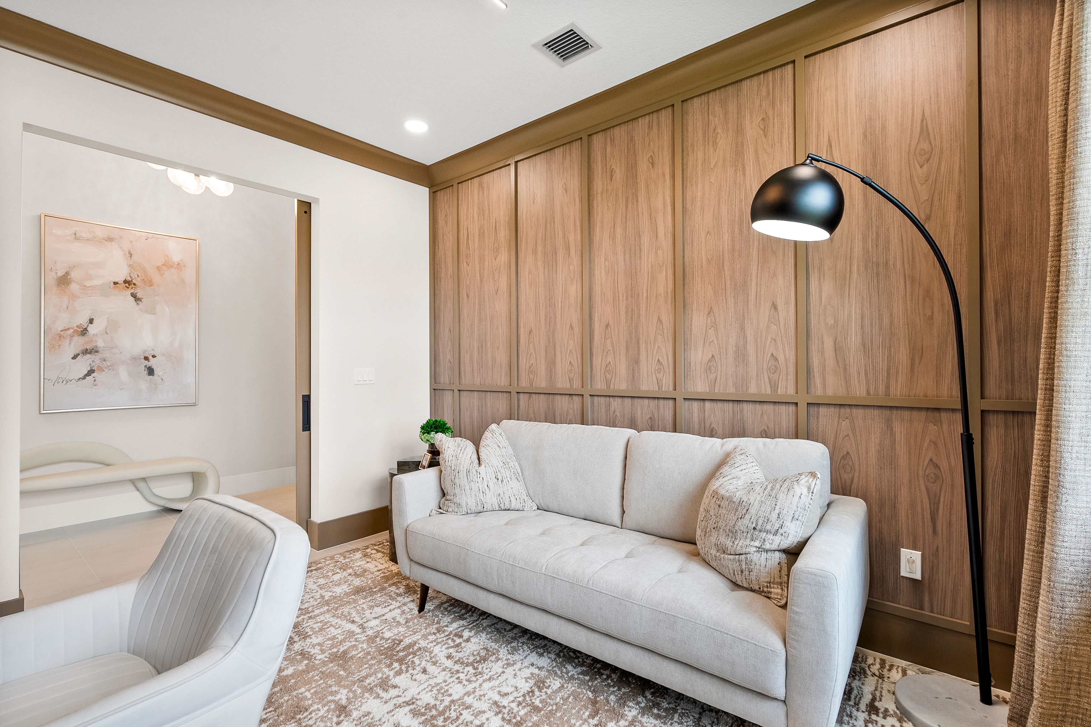 Den | Irvine Grande
