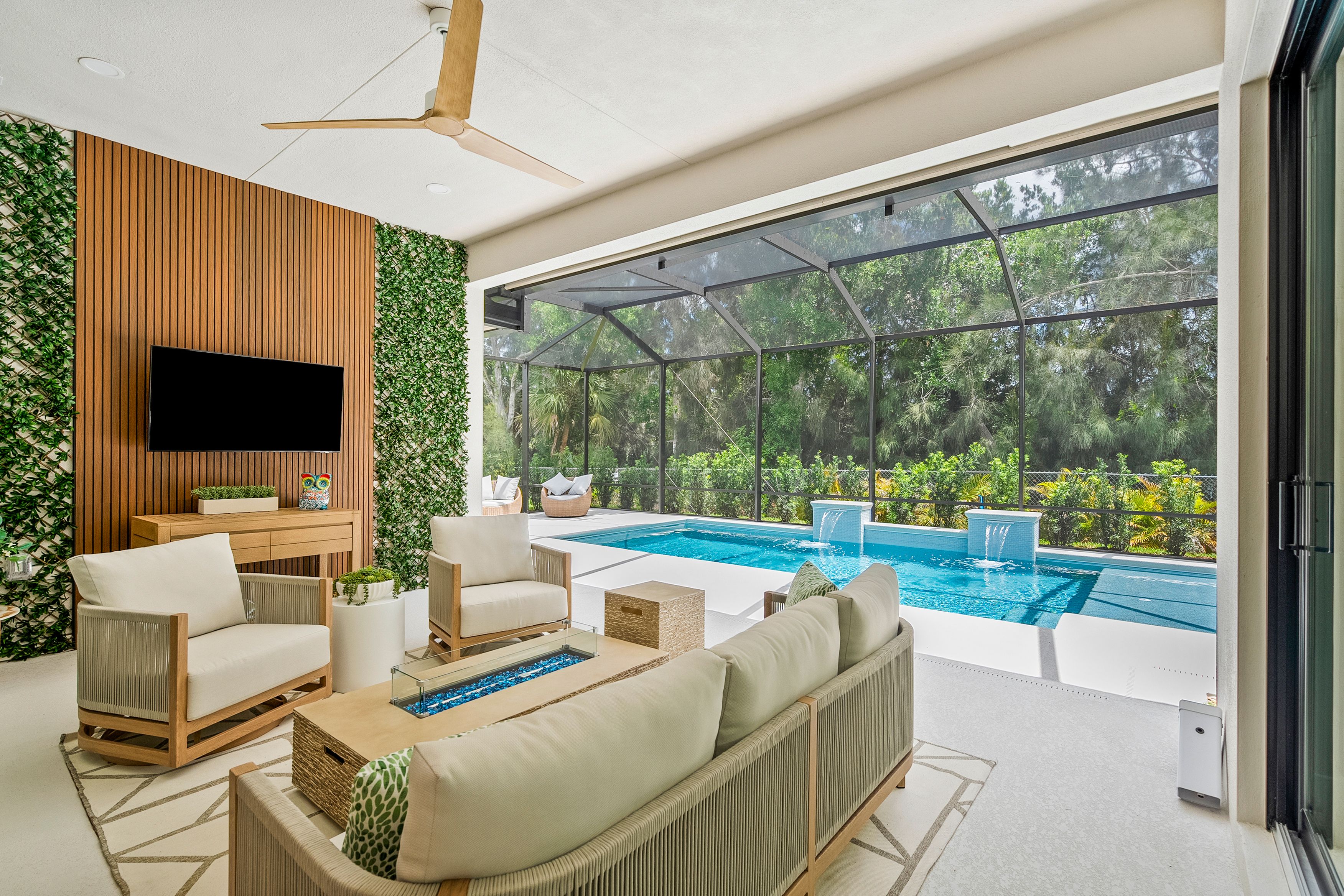 Lanai to Pool | Irvine Grande