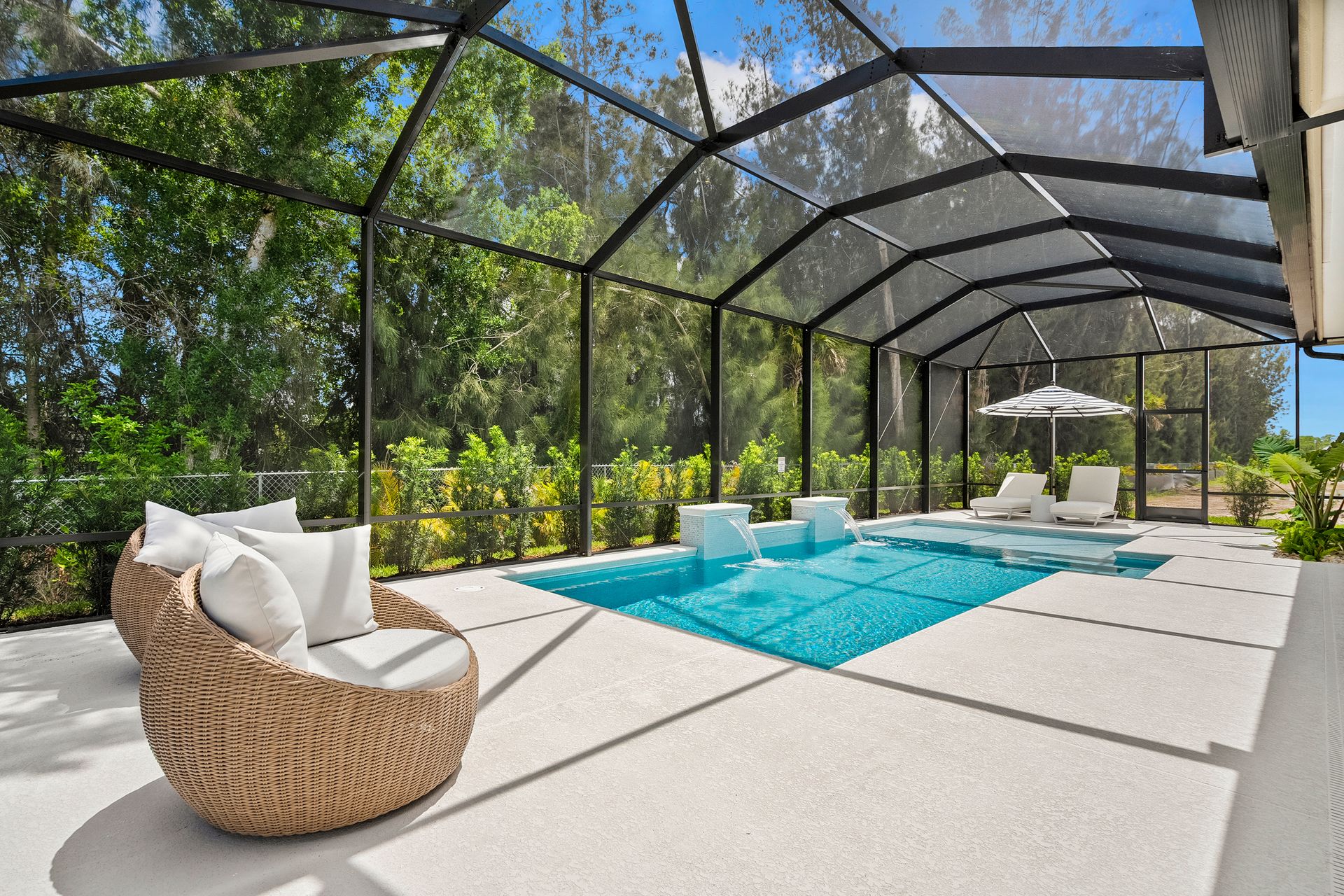 Pool Deck Seating & Pool | Irvine Grande