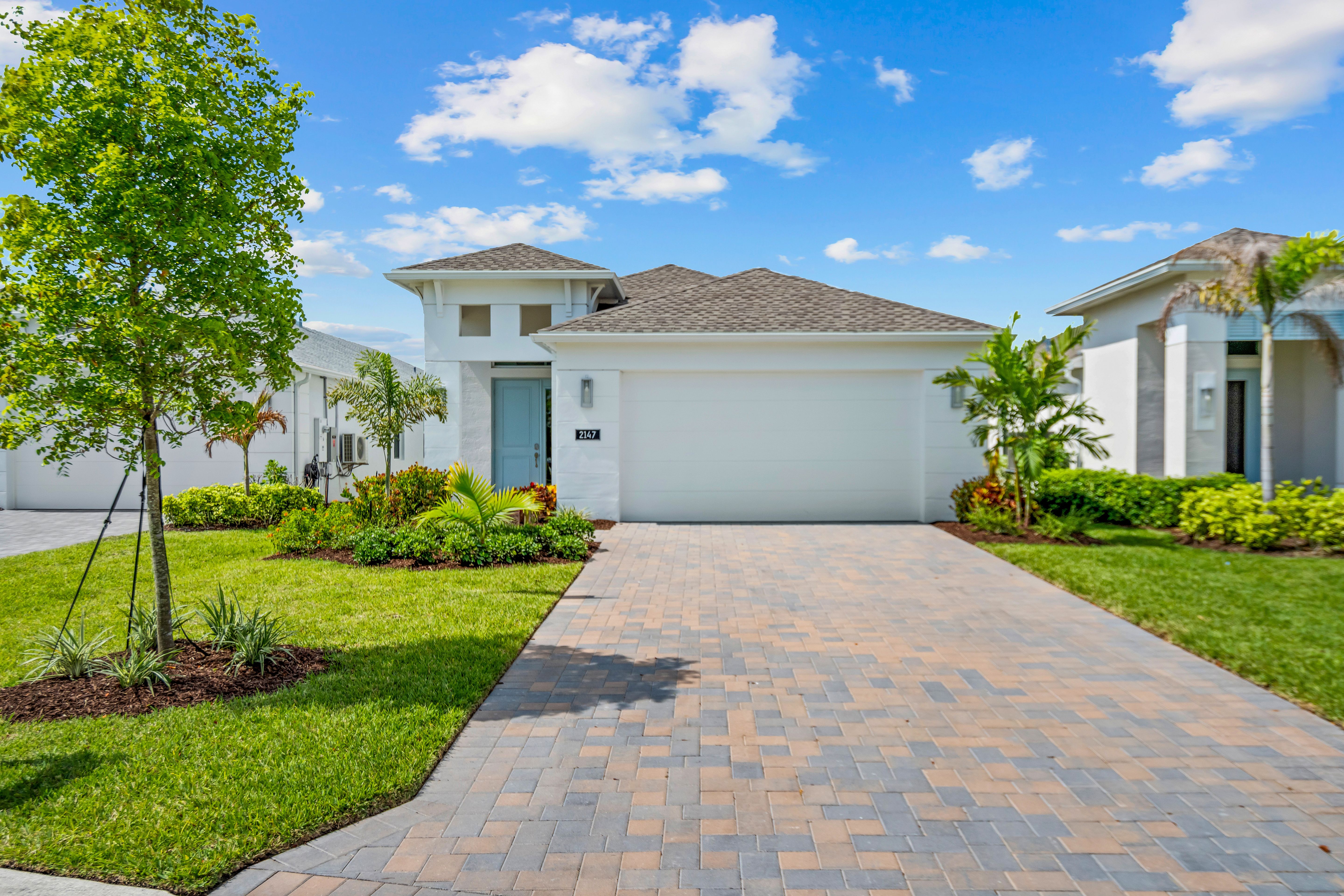 Front Elevation | 2147 Falls Manor