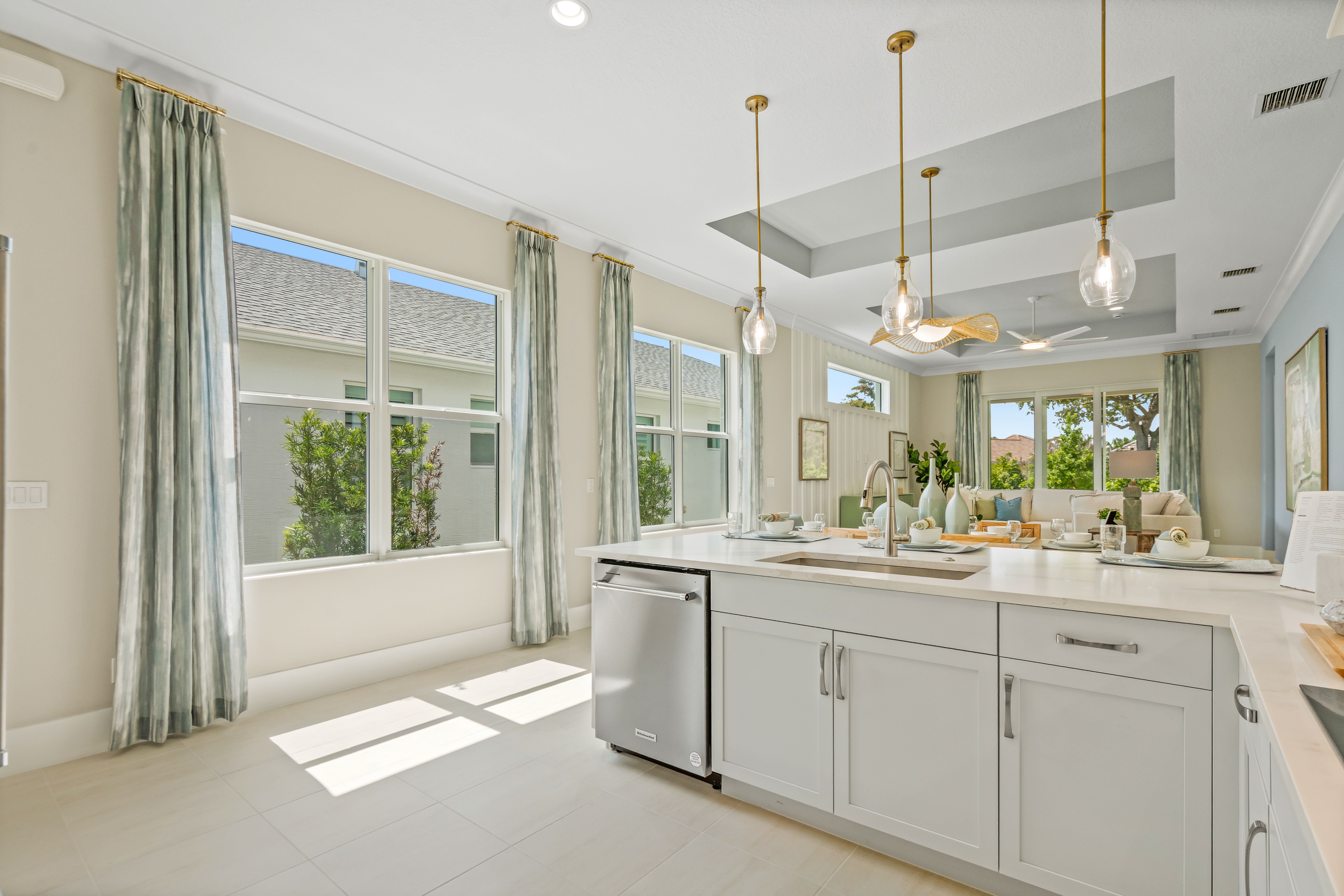 Kitchen | 2147 Falls Manor