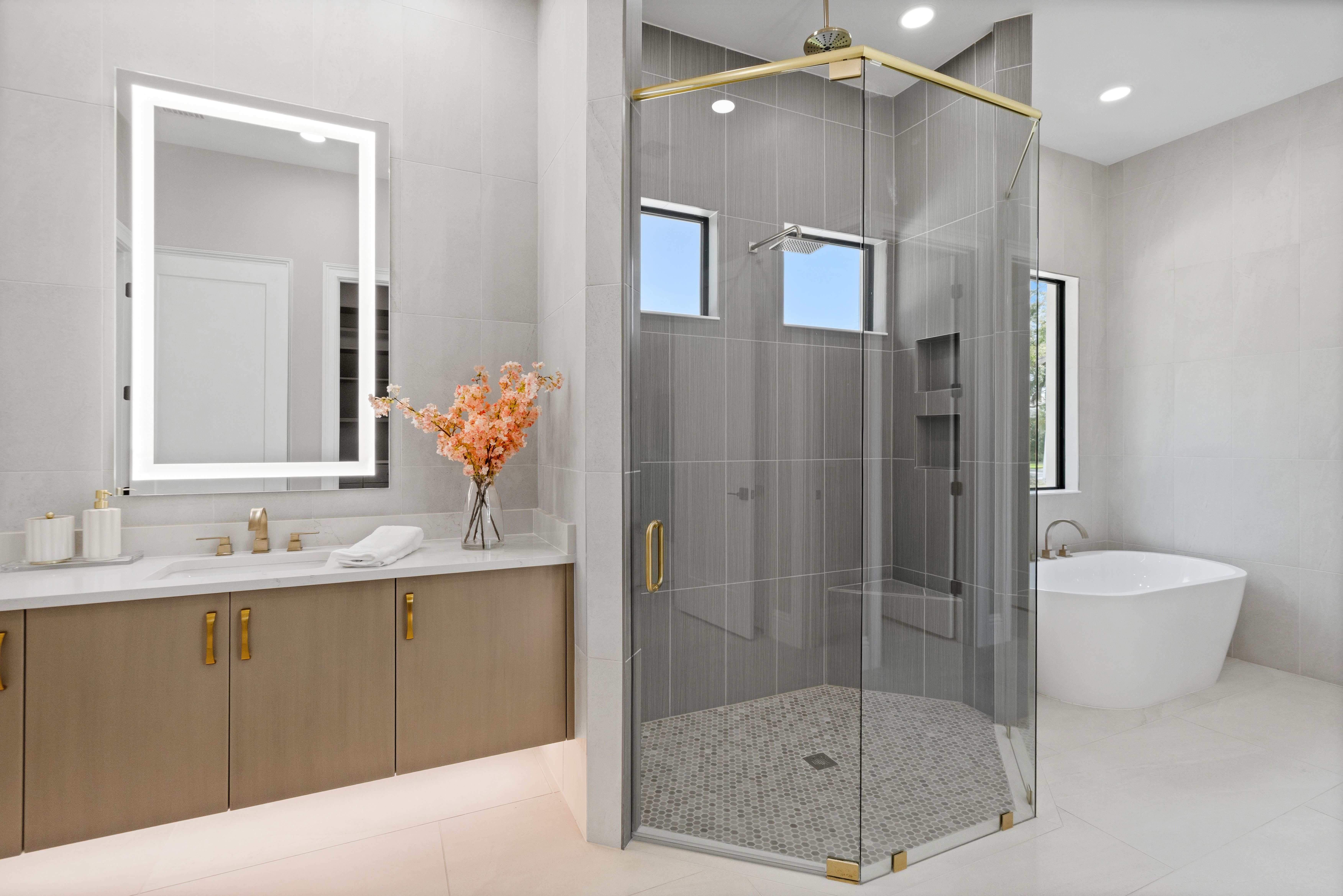 Master Bath | 9241 Seaglass Ct