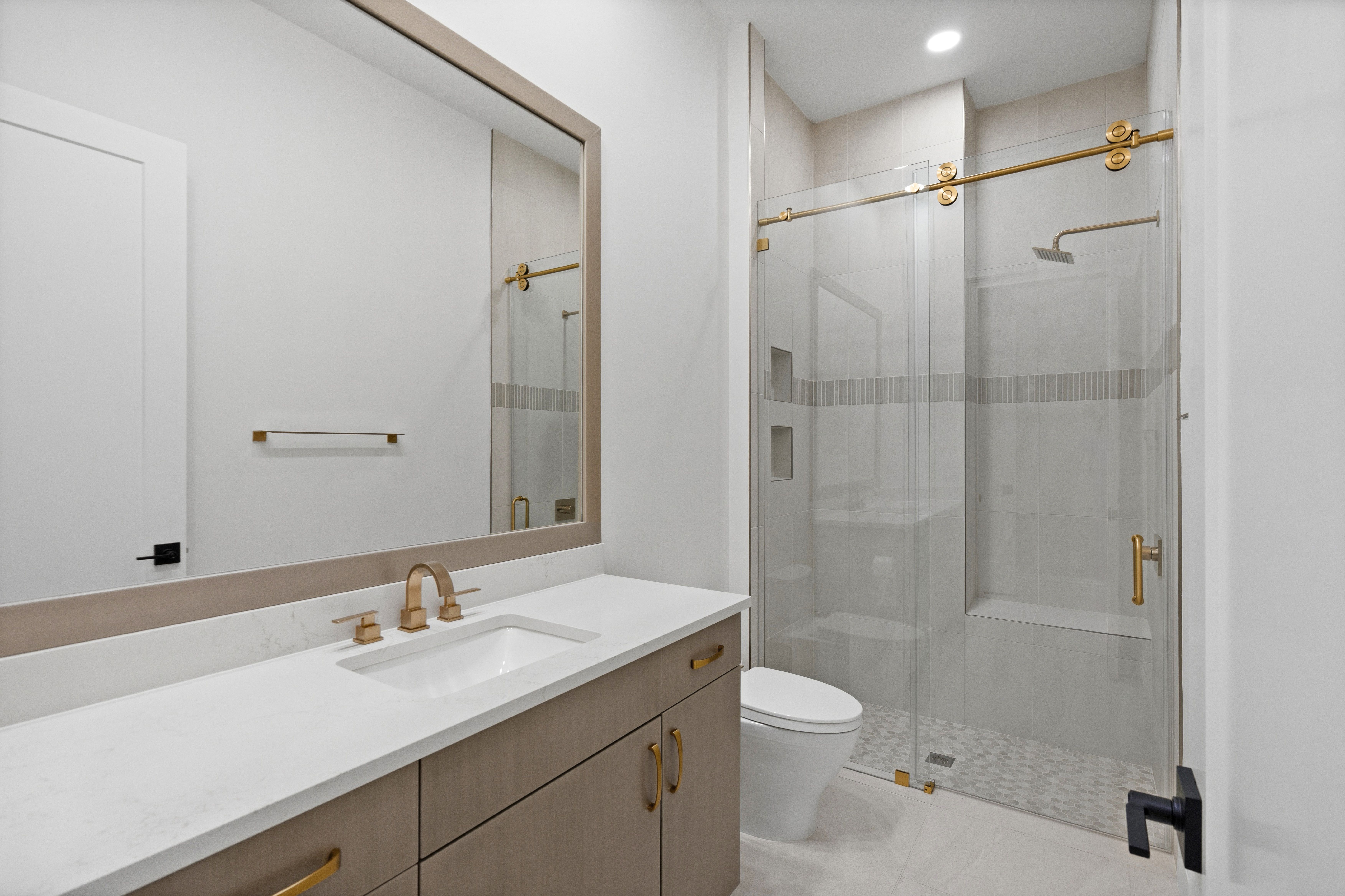 Bath 2 | 9241 Seaglass Ct