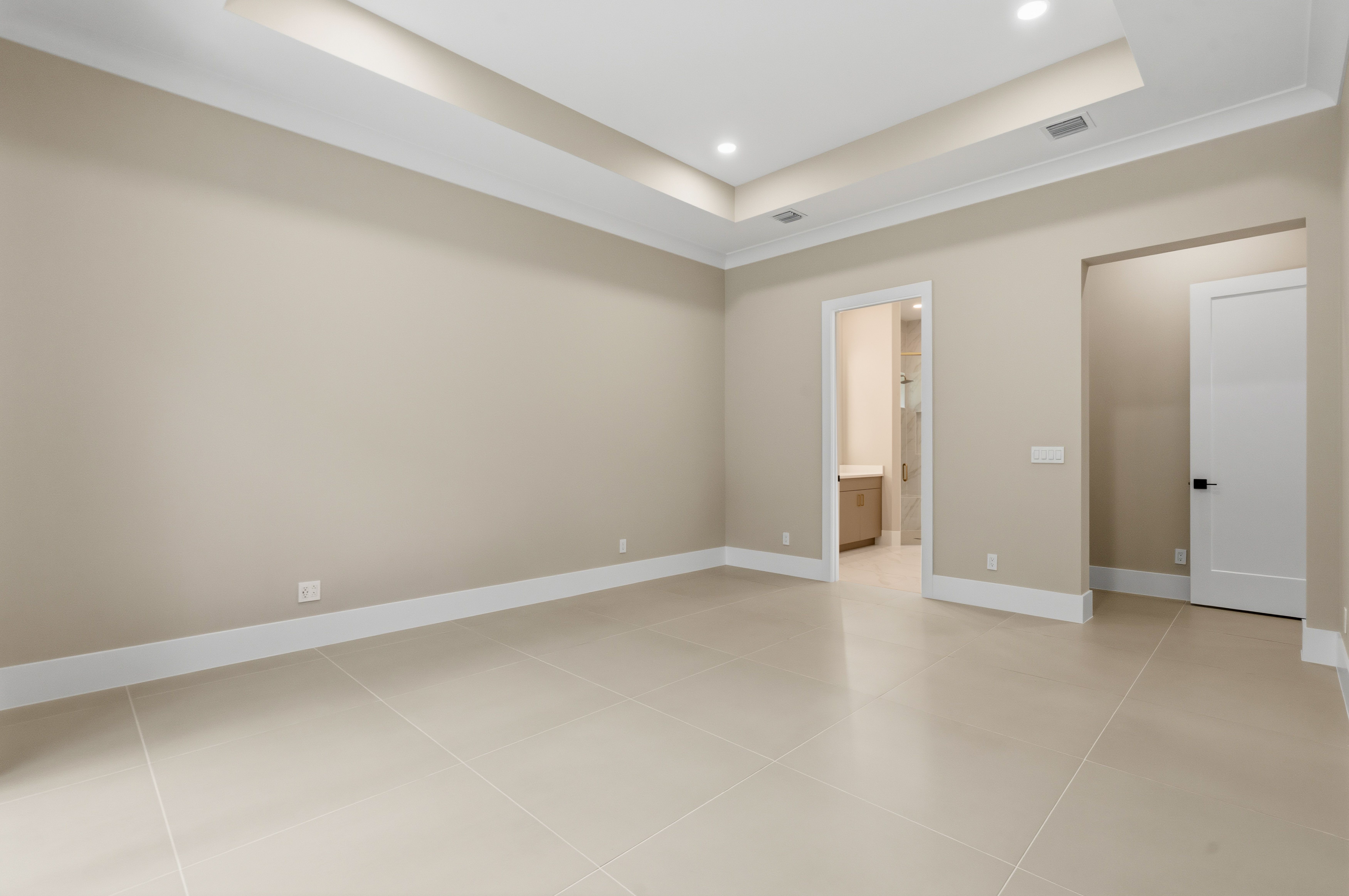 Master Suite | 9108 Seaglass Ct