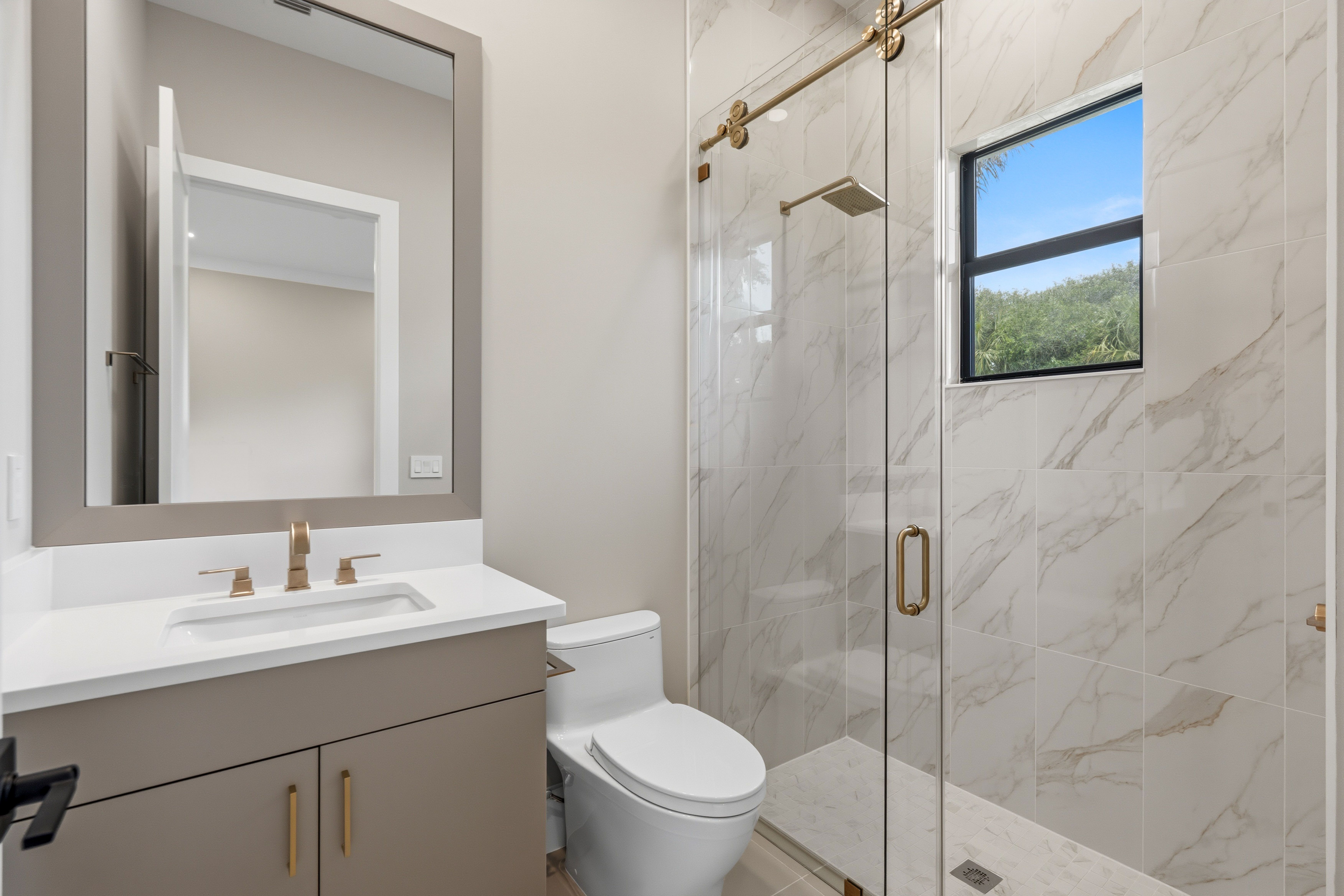 Bath 2 | 9108 Seaglass Ct