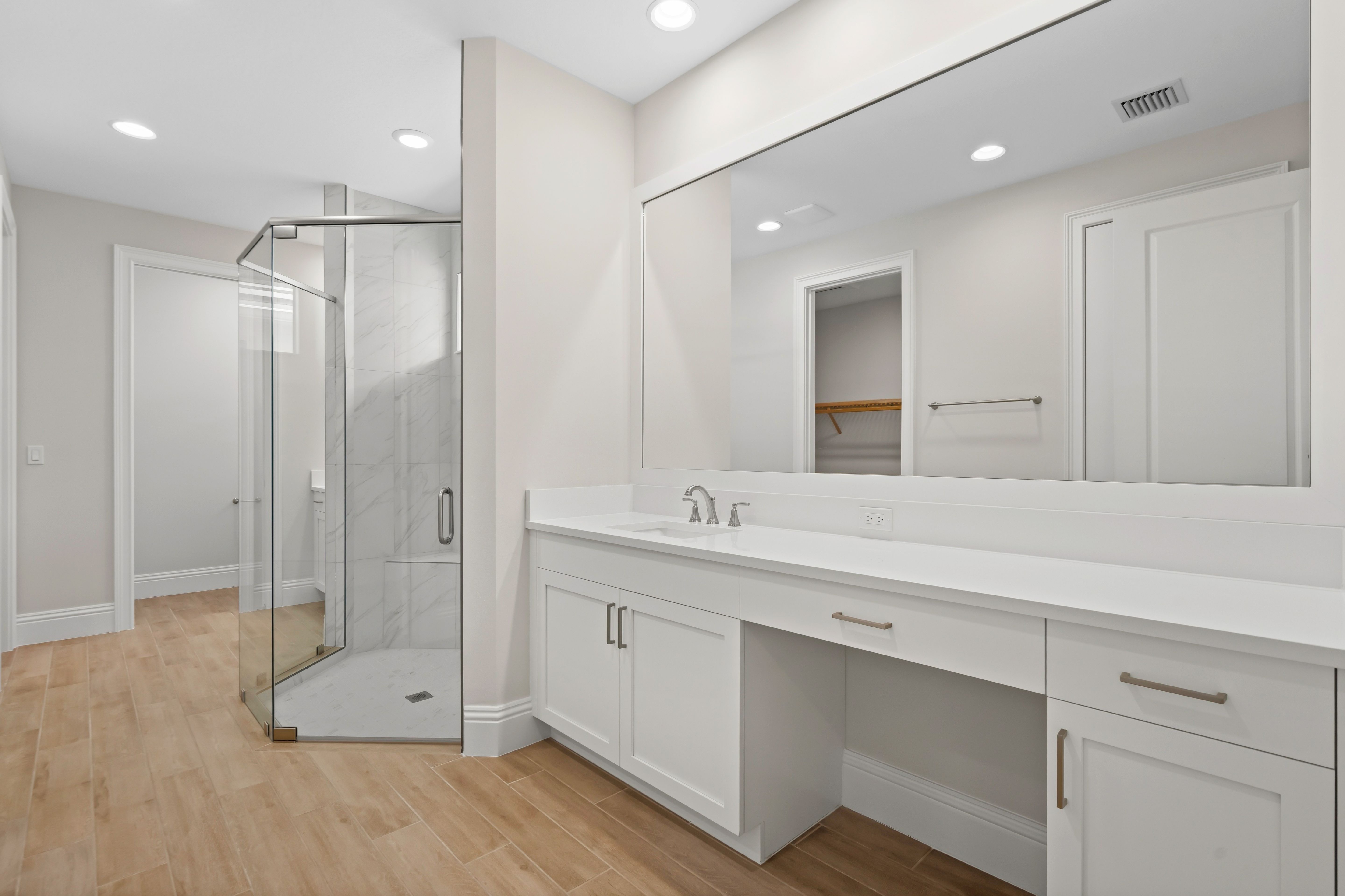 Master Bath | 4121 Lucaya Pointe Way