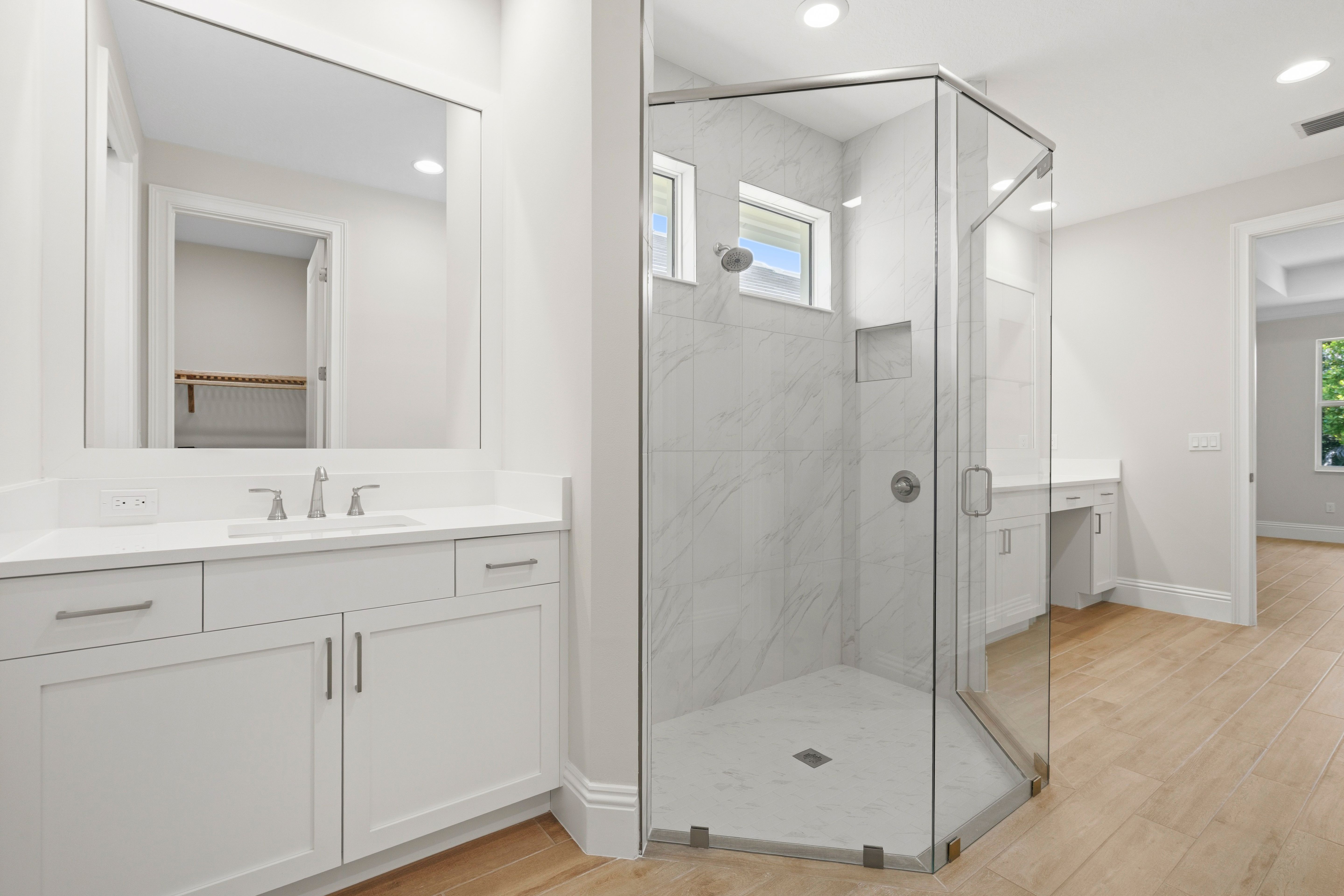 Master Bath | 4121 Lucaya Pointe Way