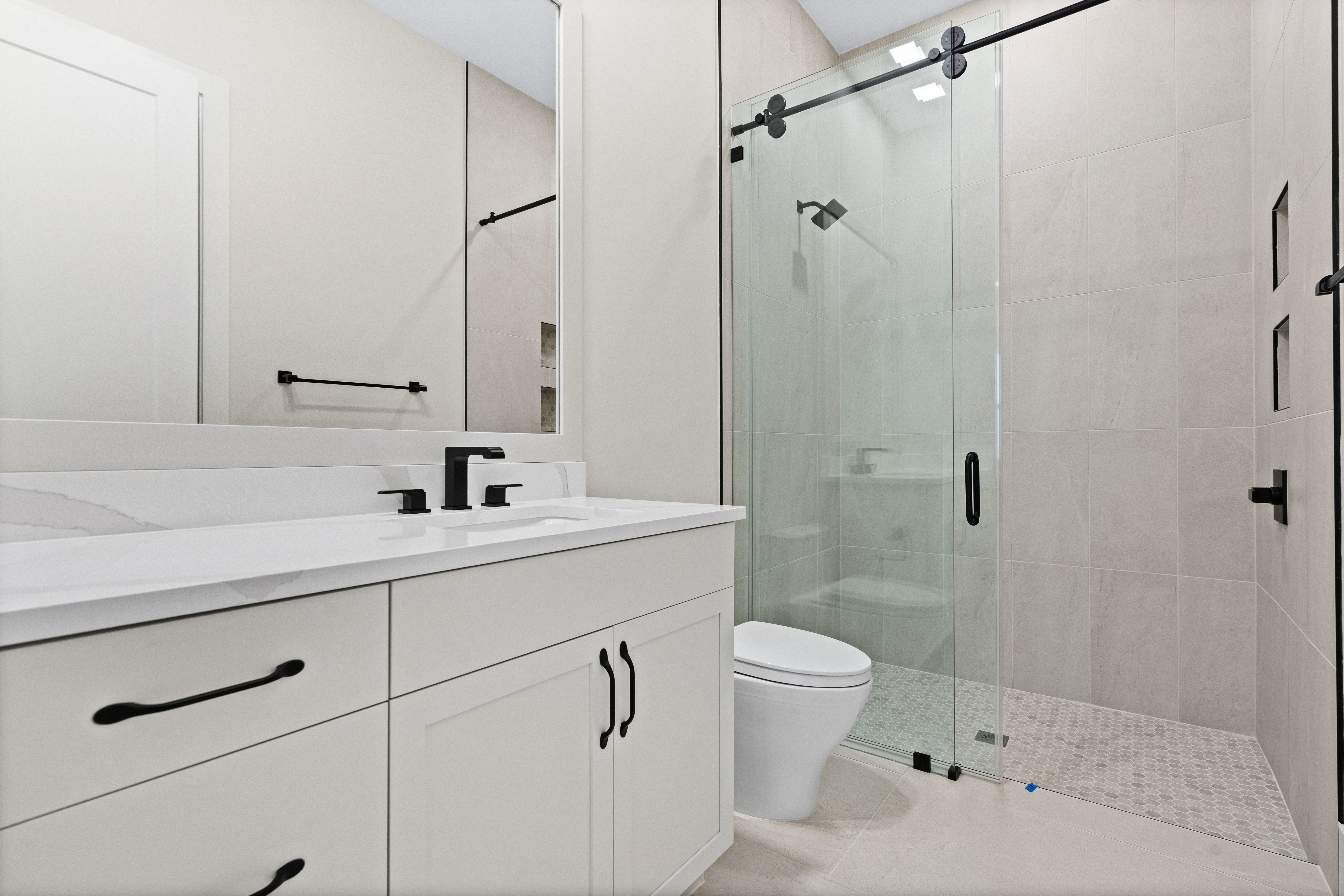 Bath 2 | 9235 Seaglass Ct
