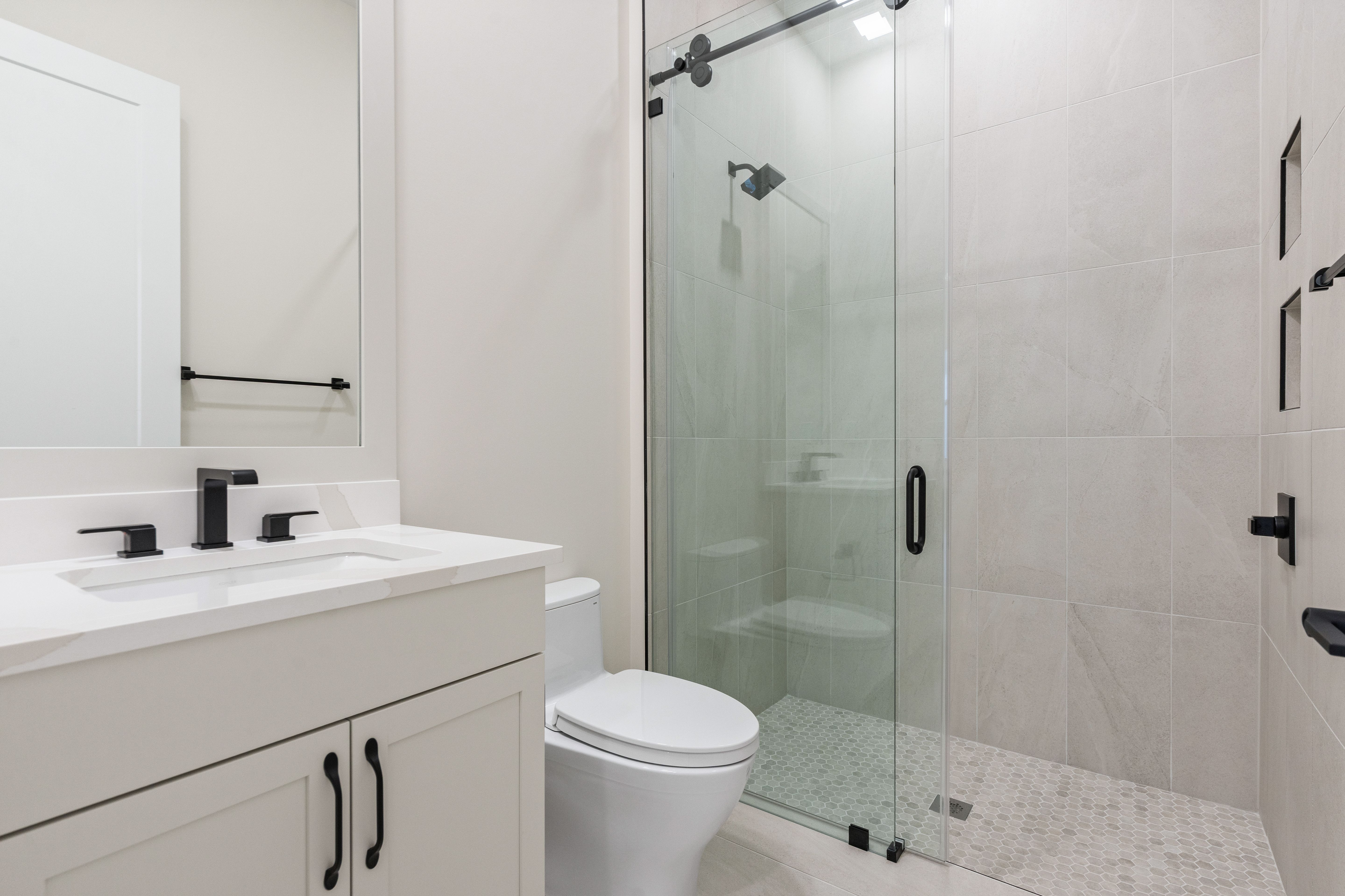 Bath 3 | 9235 Seaglass Ct